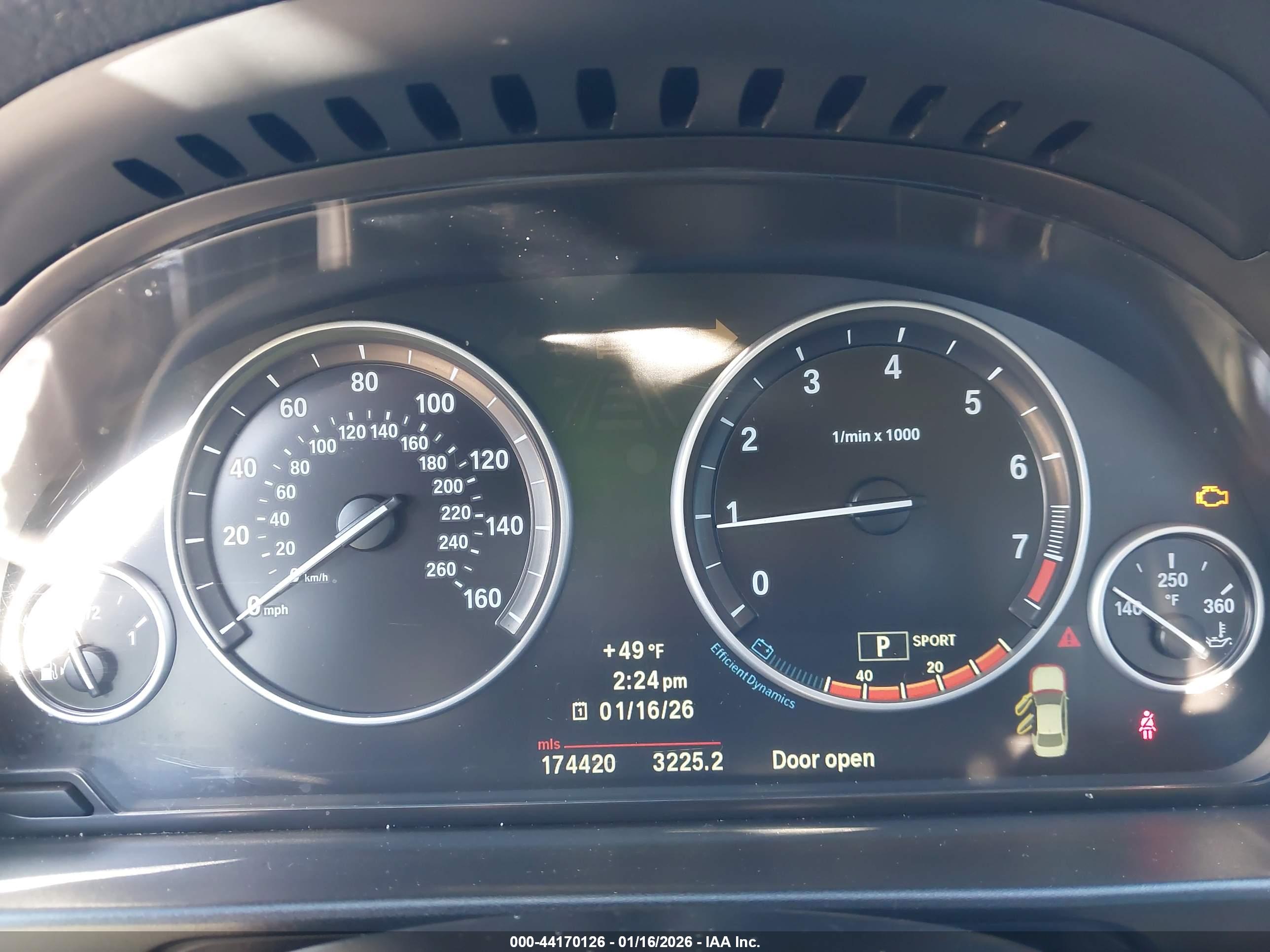 BMW 528I image 7