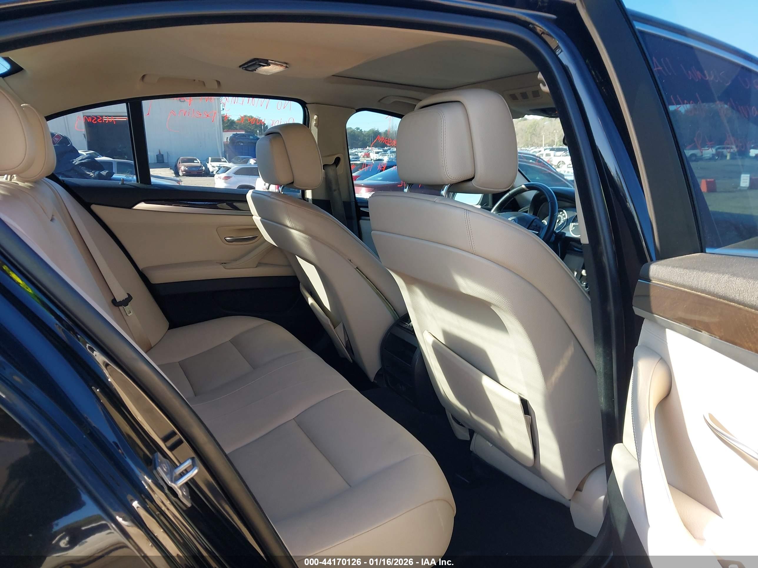 BMW 528I image 8