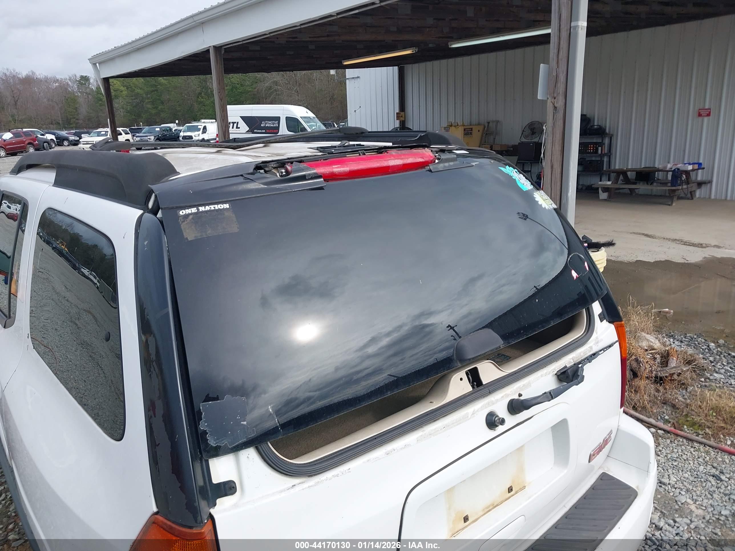 GMC ENVOY image 6