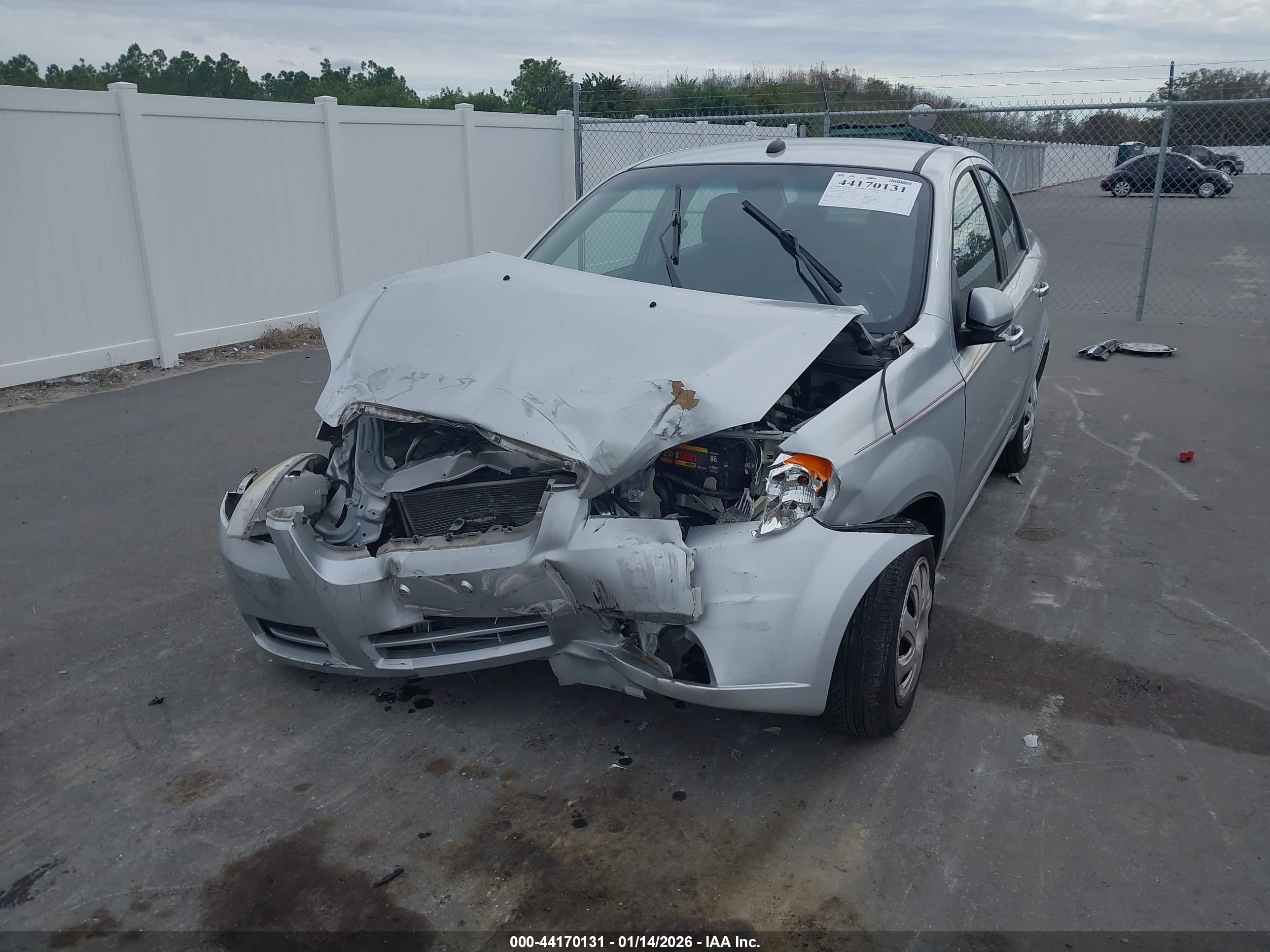 CHEVROLET AVEO image 2