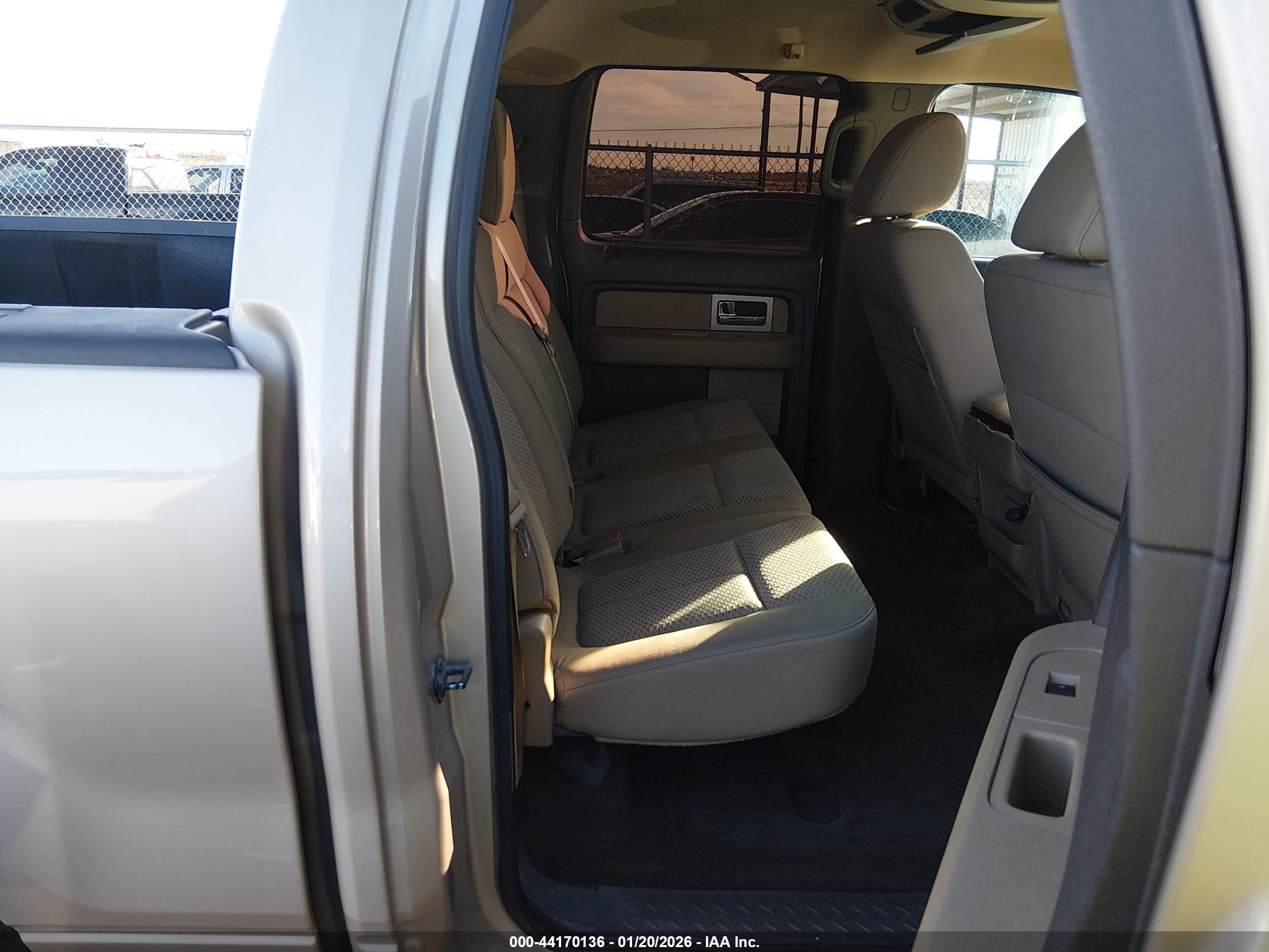 FORD F-150 image 8