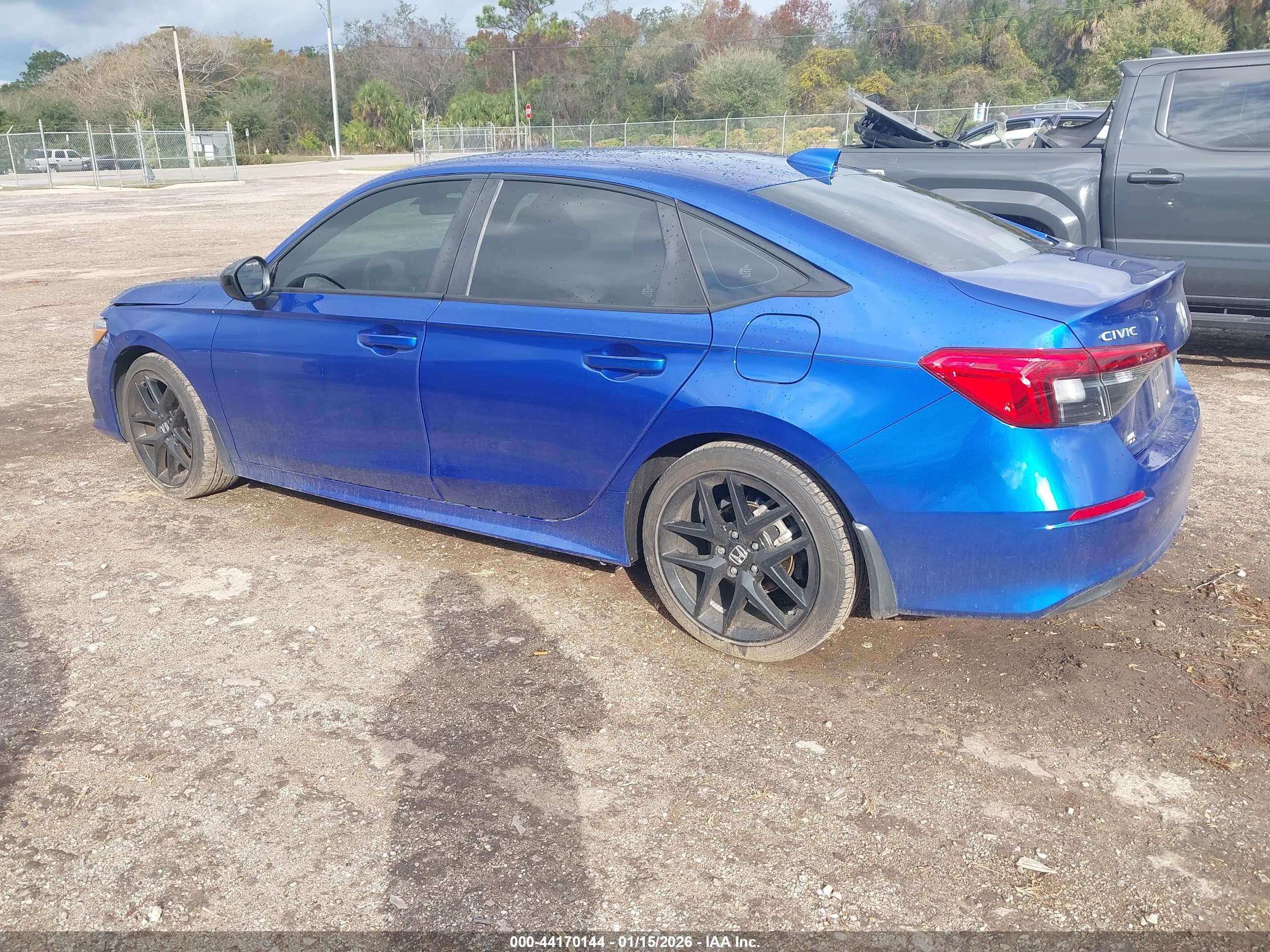 HONDA CIVIC image 3