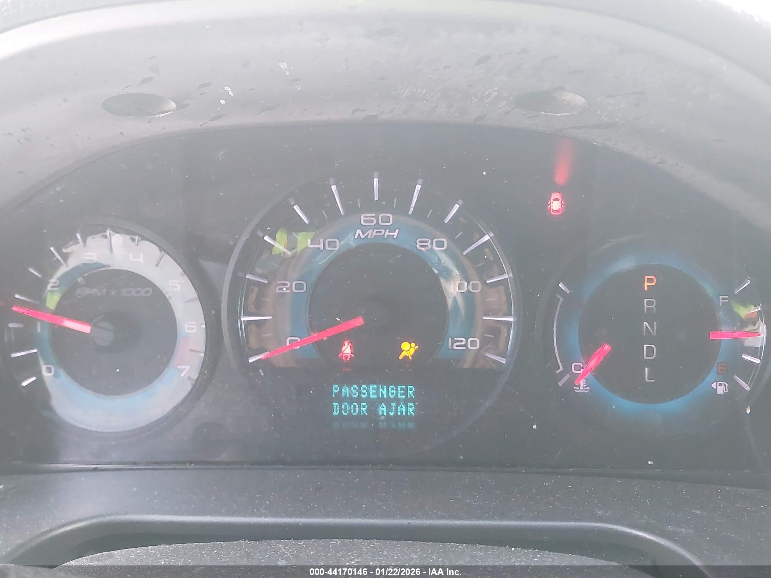 FORD FUSION image 7