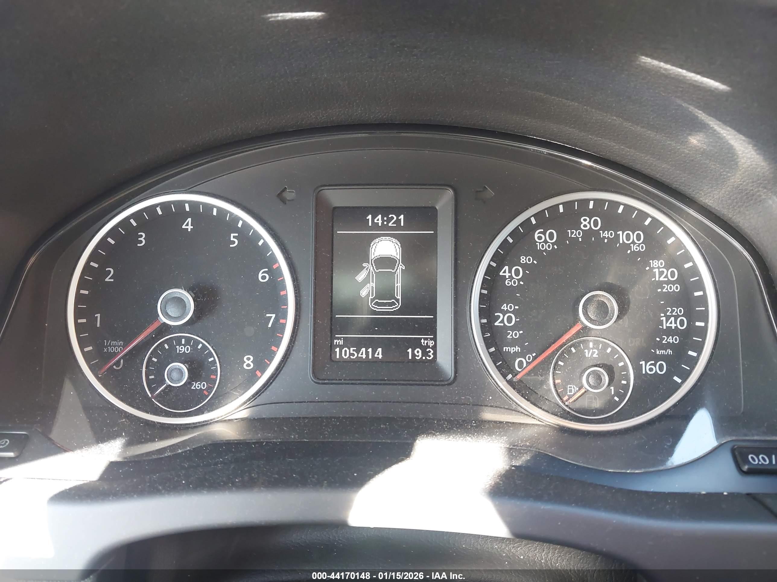 VOLKSWAGEN TIGUAN image 7