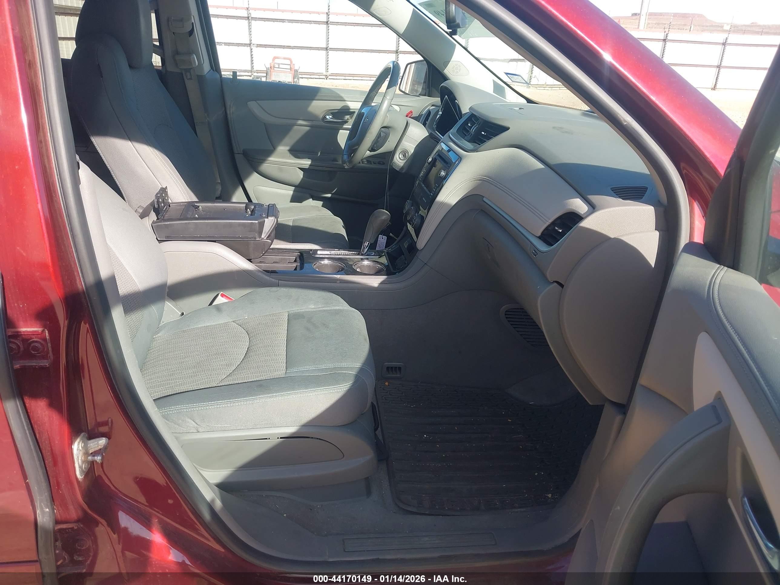 CHEVROLET TRAVERSE image 5