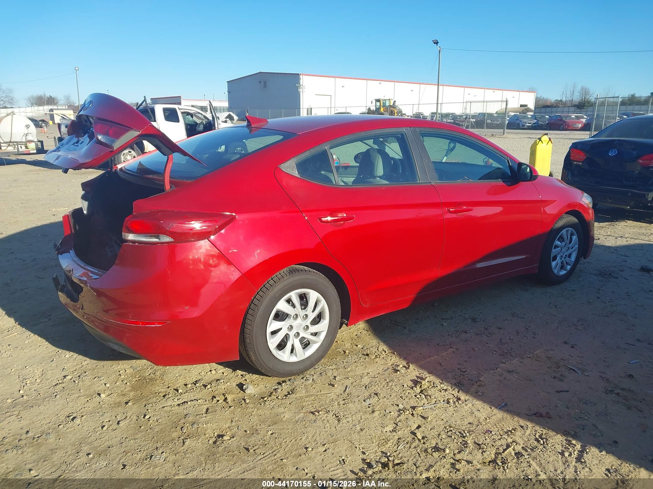 HYUNDAI ELANTRA image 4