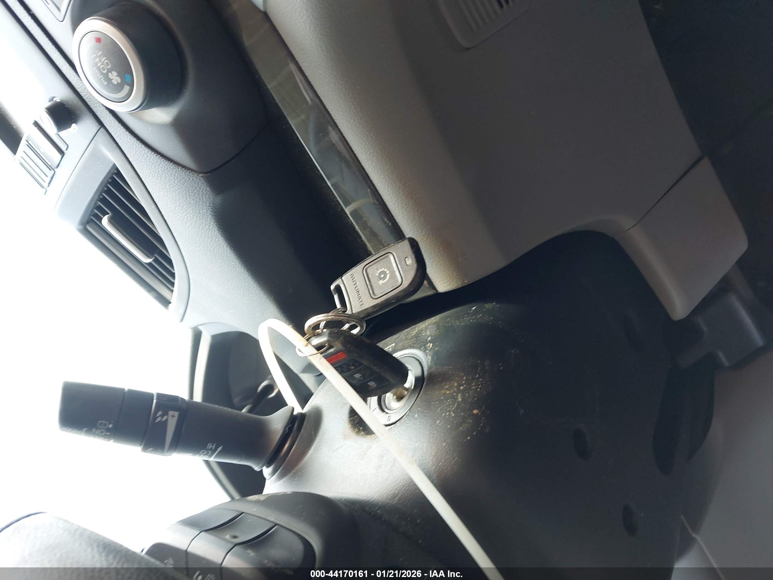 HONDA CR-V image 11