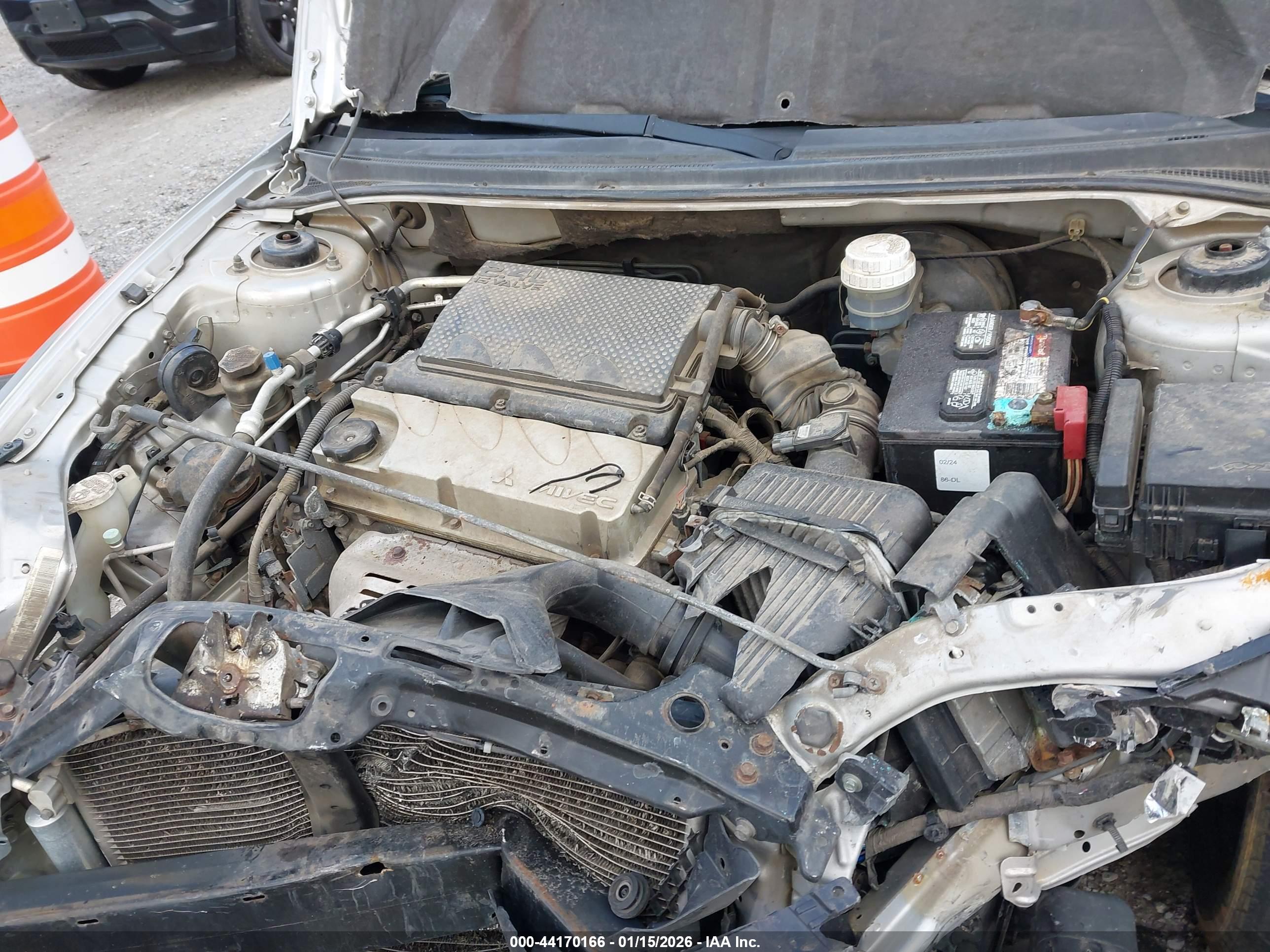 MITSUBISHI GALANT image 10
