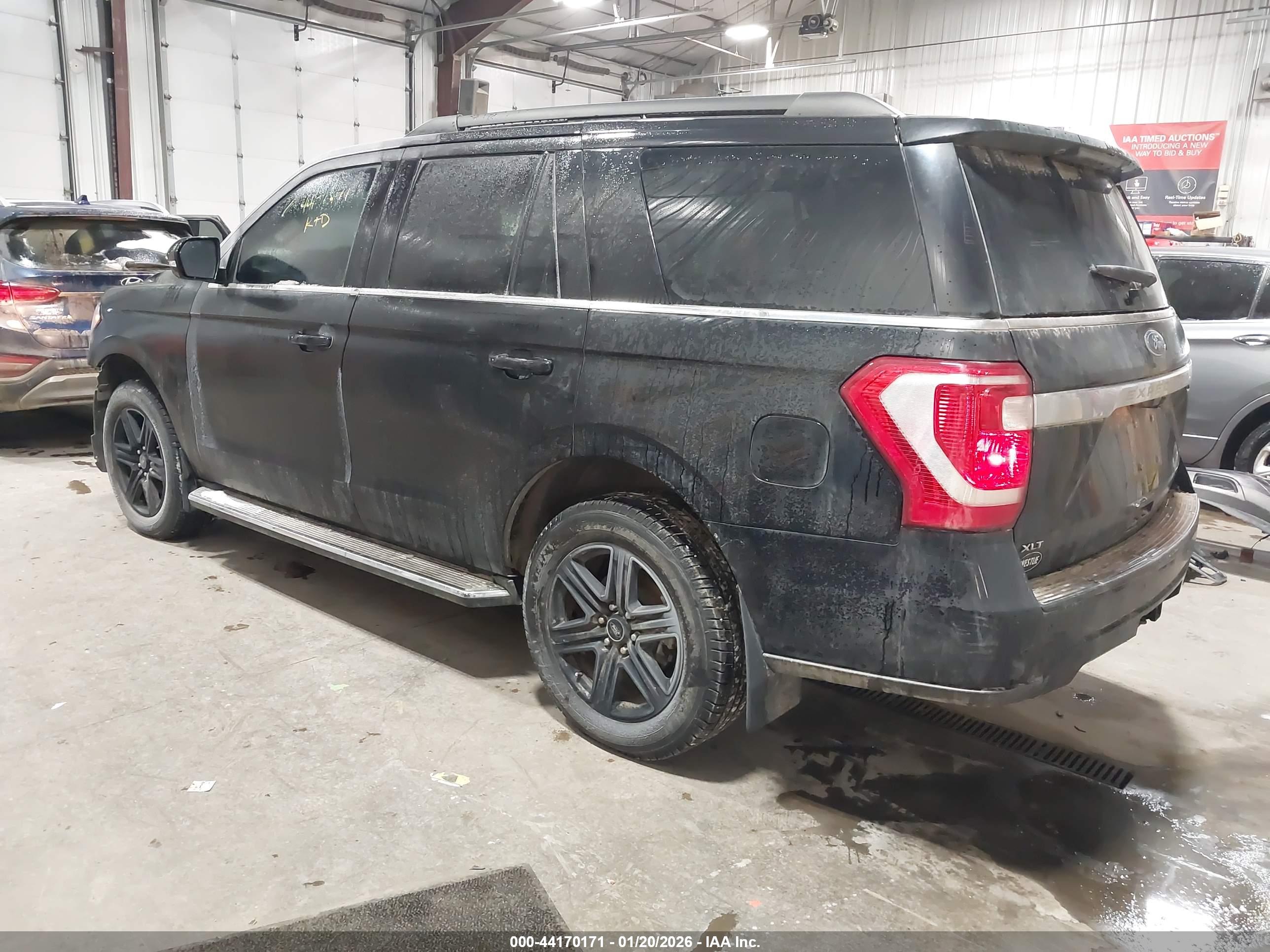 FORD EXPEDITION image 3