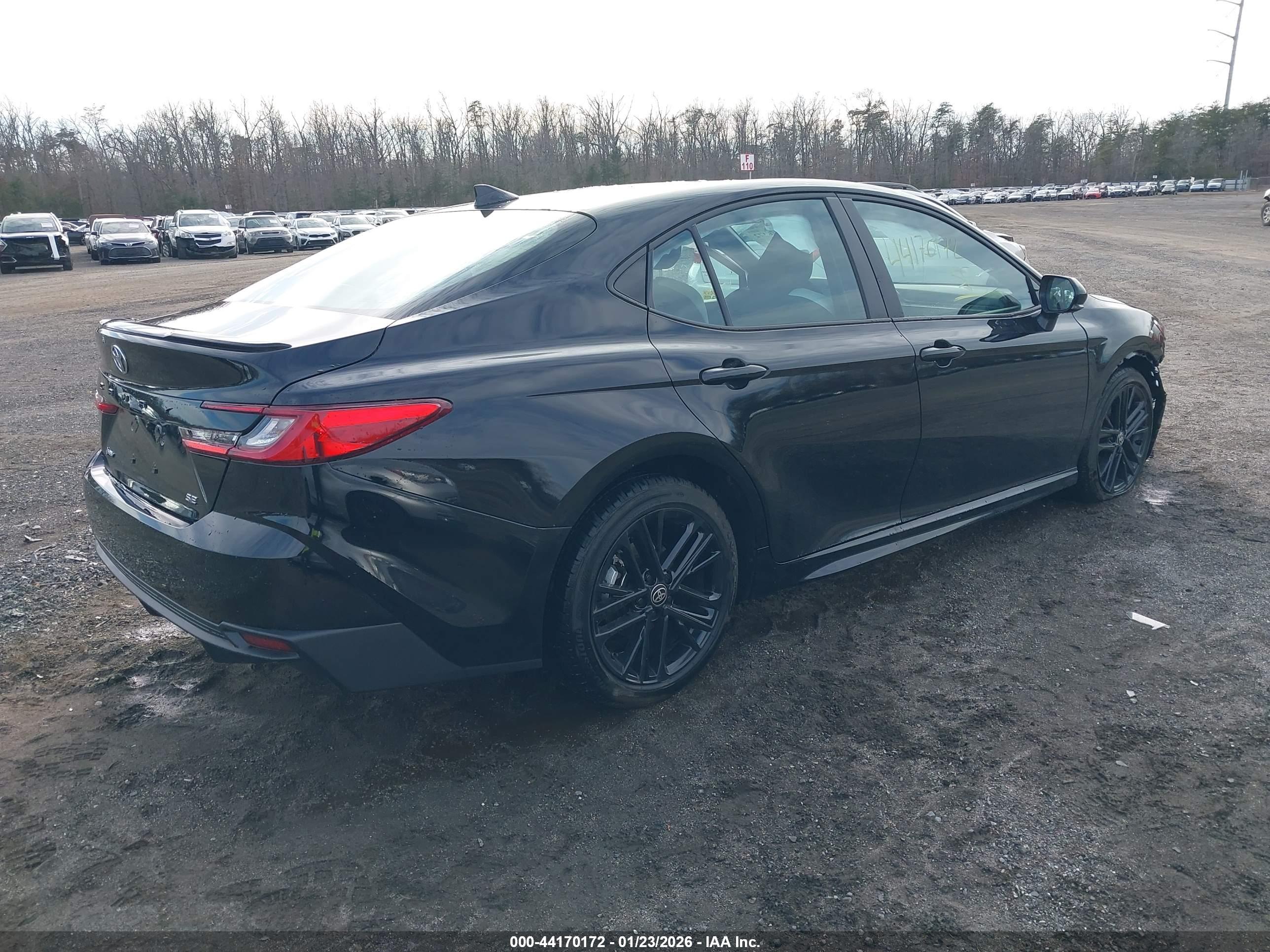 TOYOTA CAMRY image 4