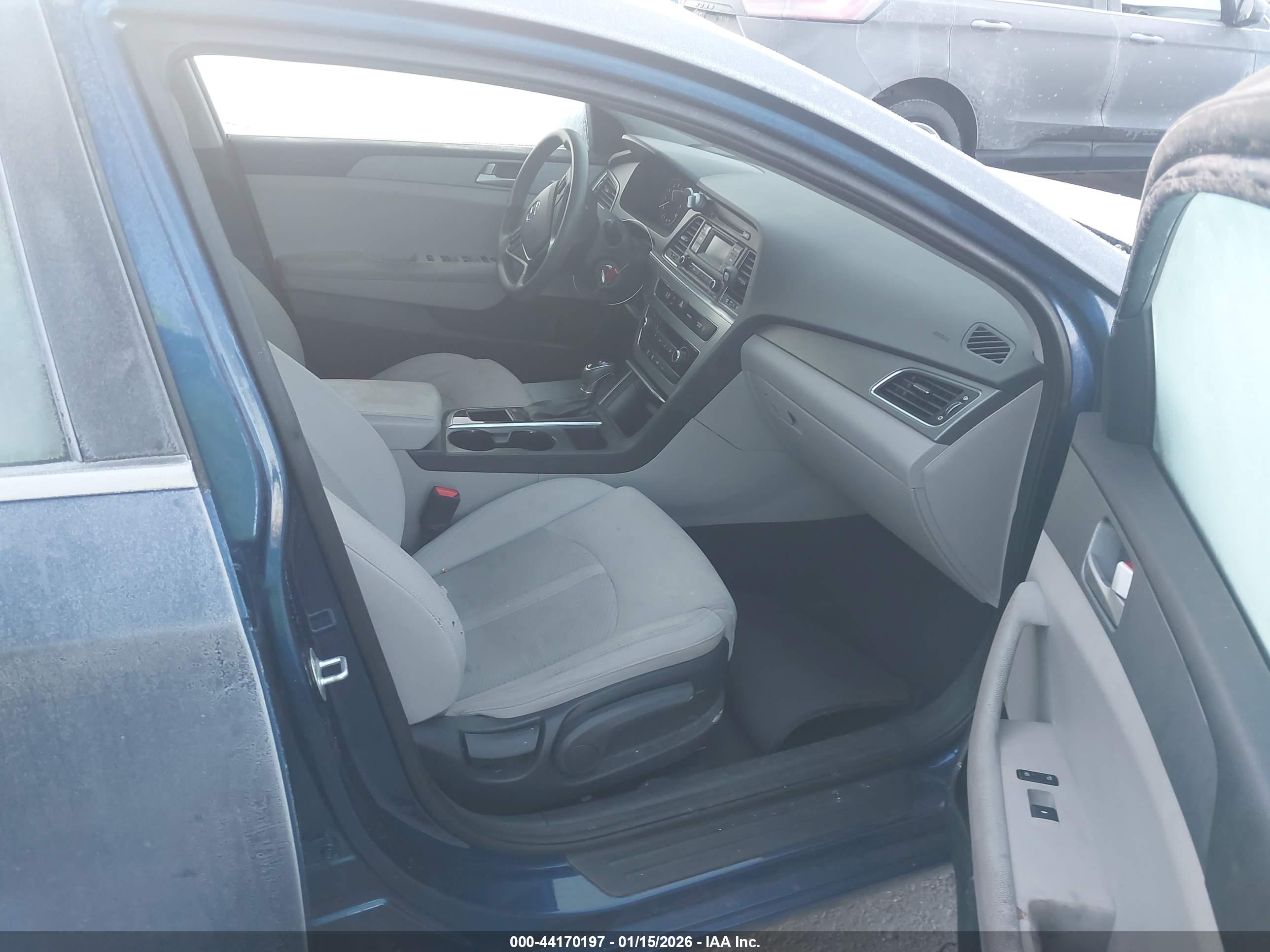 HYUNDAI SONATA image 5