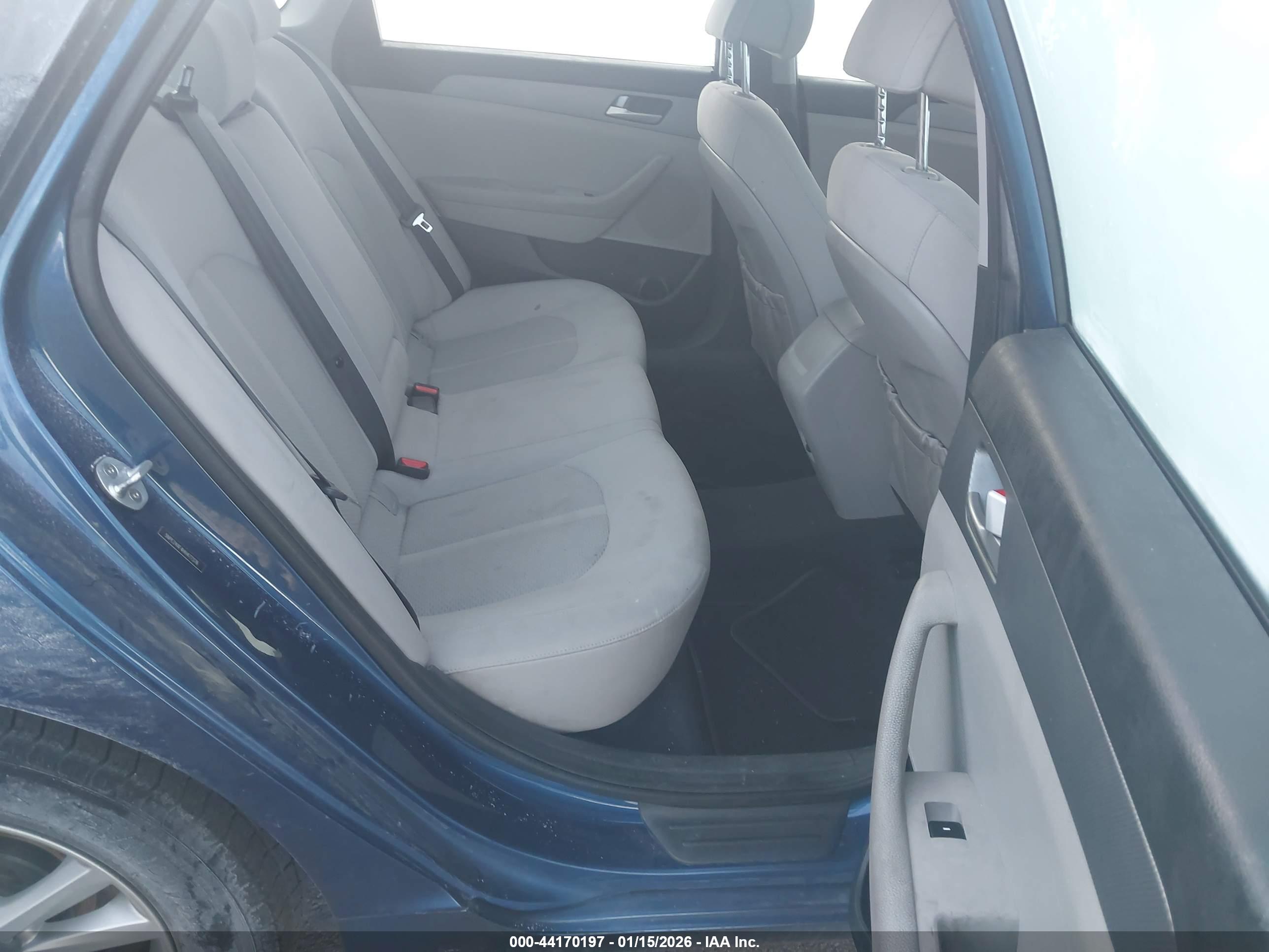 HYUNDAI SONATA image 8