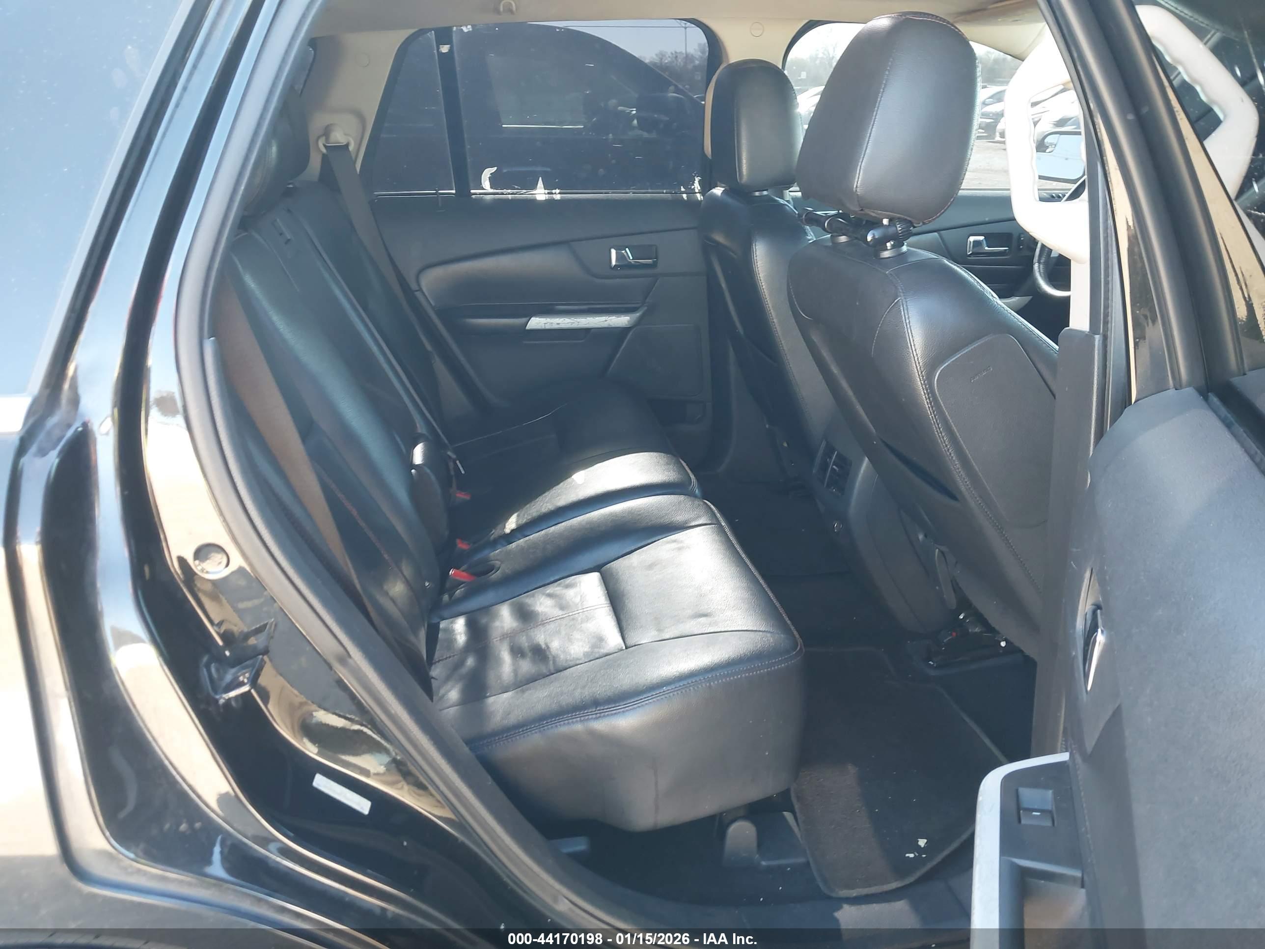 FORD EDGE image 8