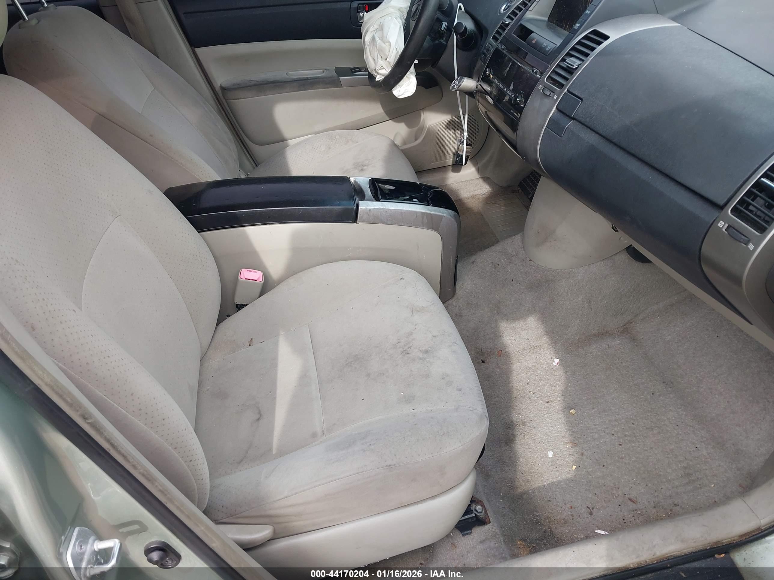 TOYOTA PRIUS image 5
