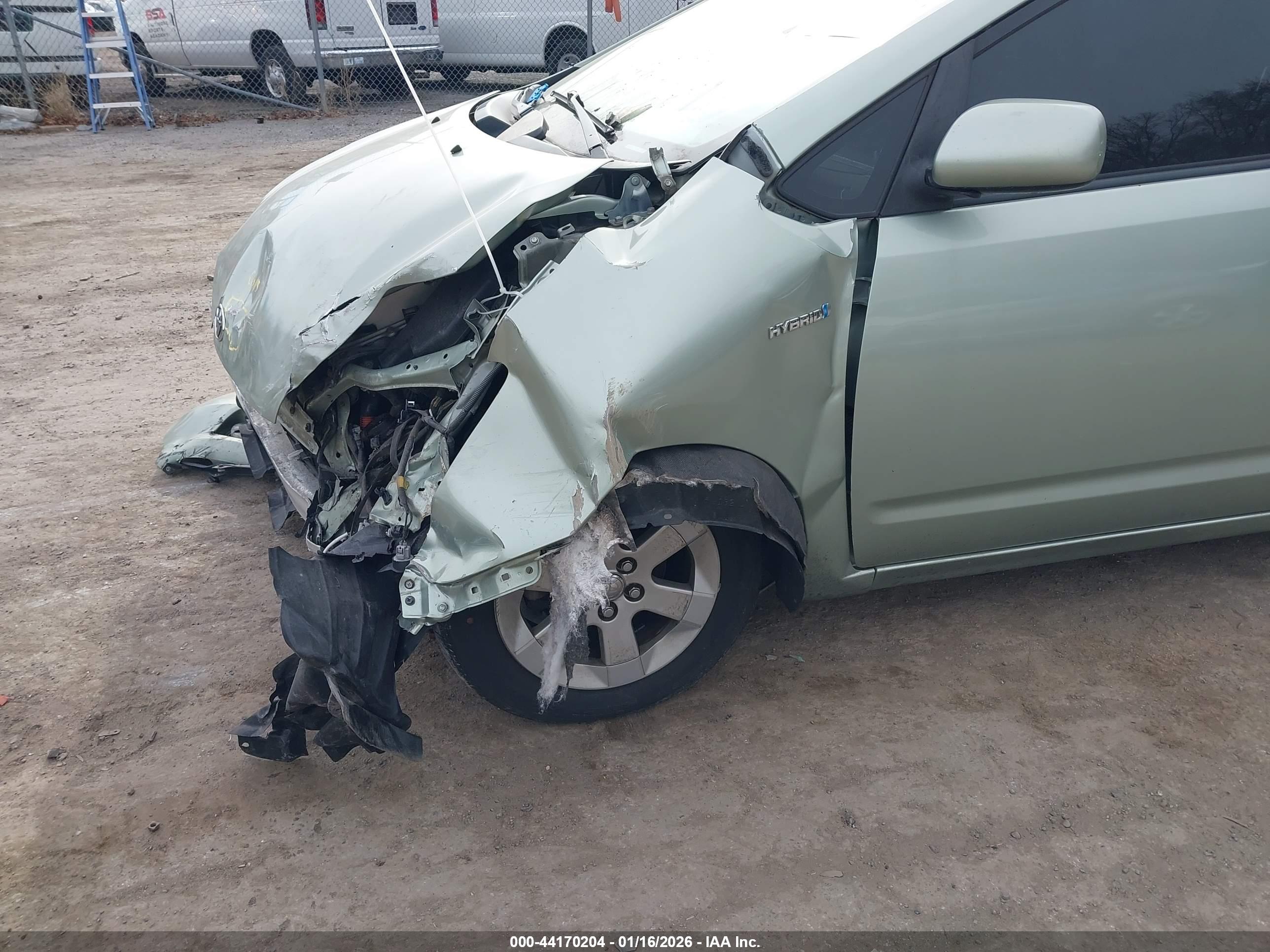 TOYOTA PRIUS image 6