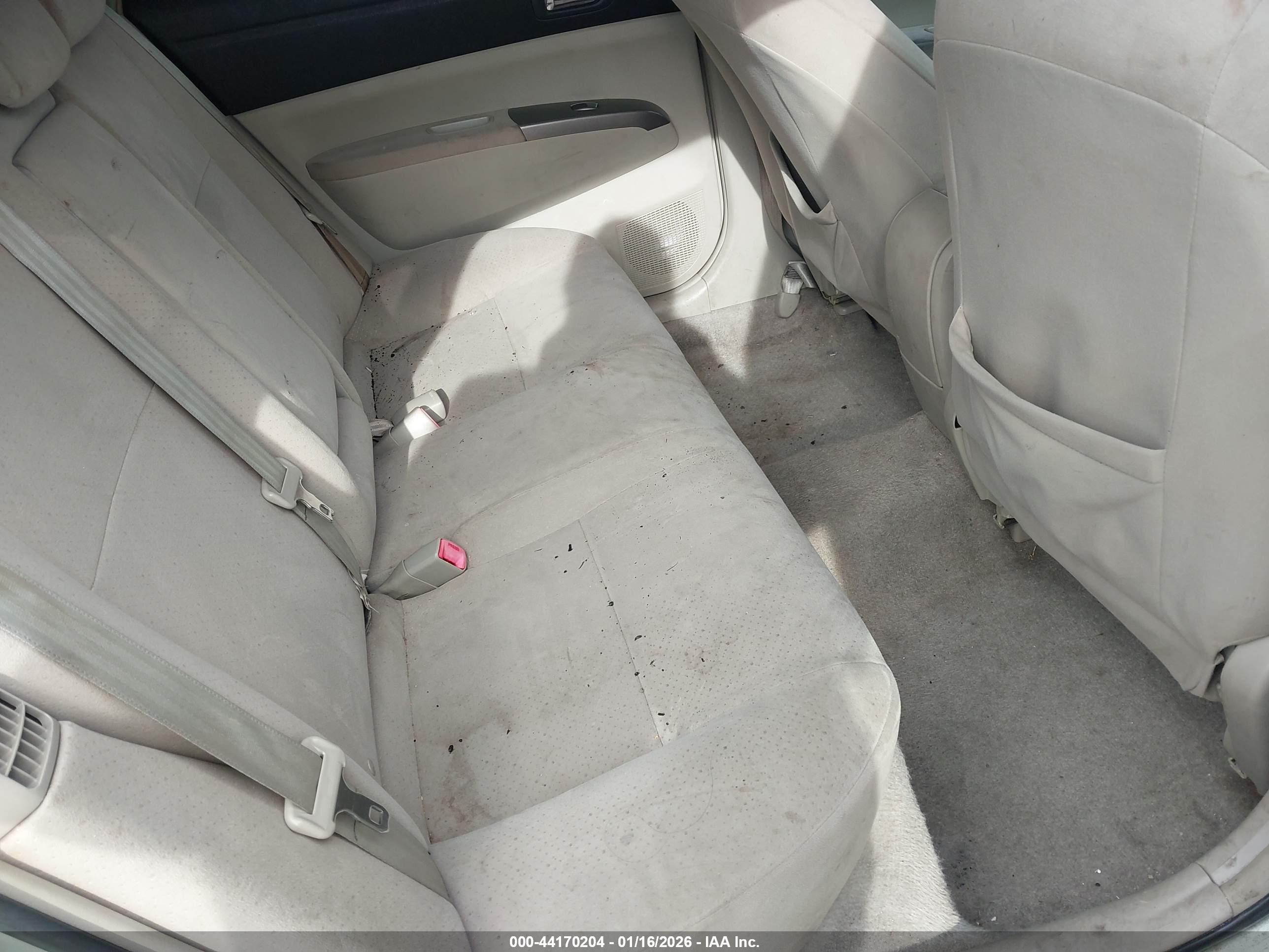 TOYOTA PRIUS image 8