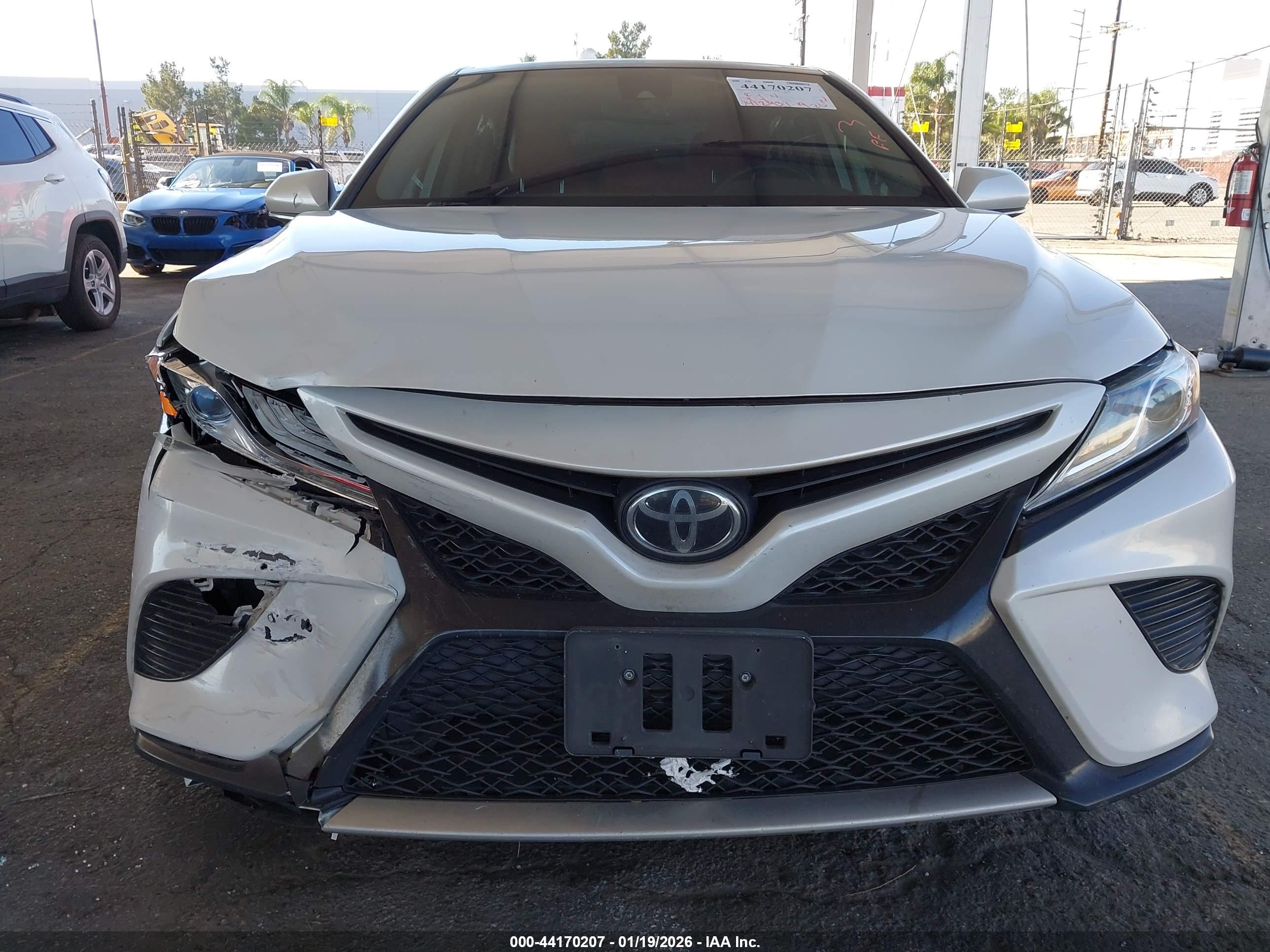 TOYOTA CAMRY image 6