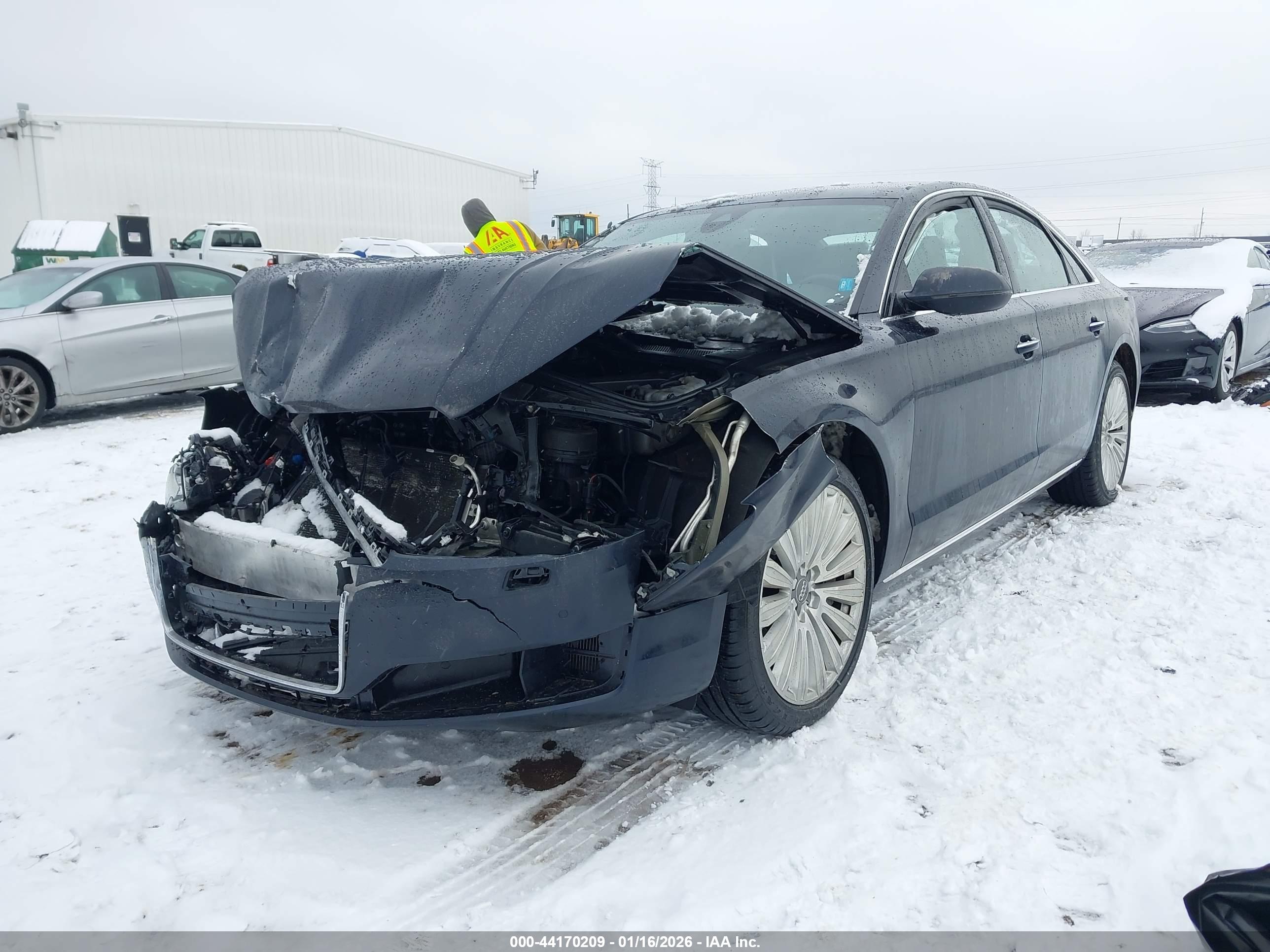 AUDI A8 image 2