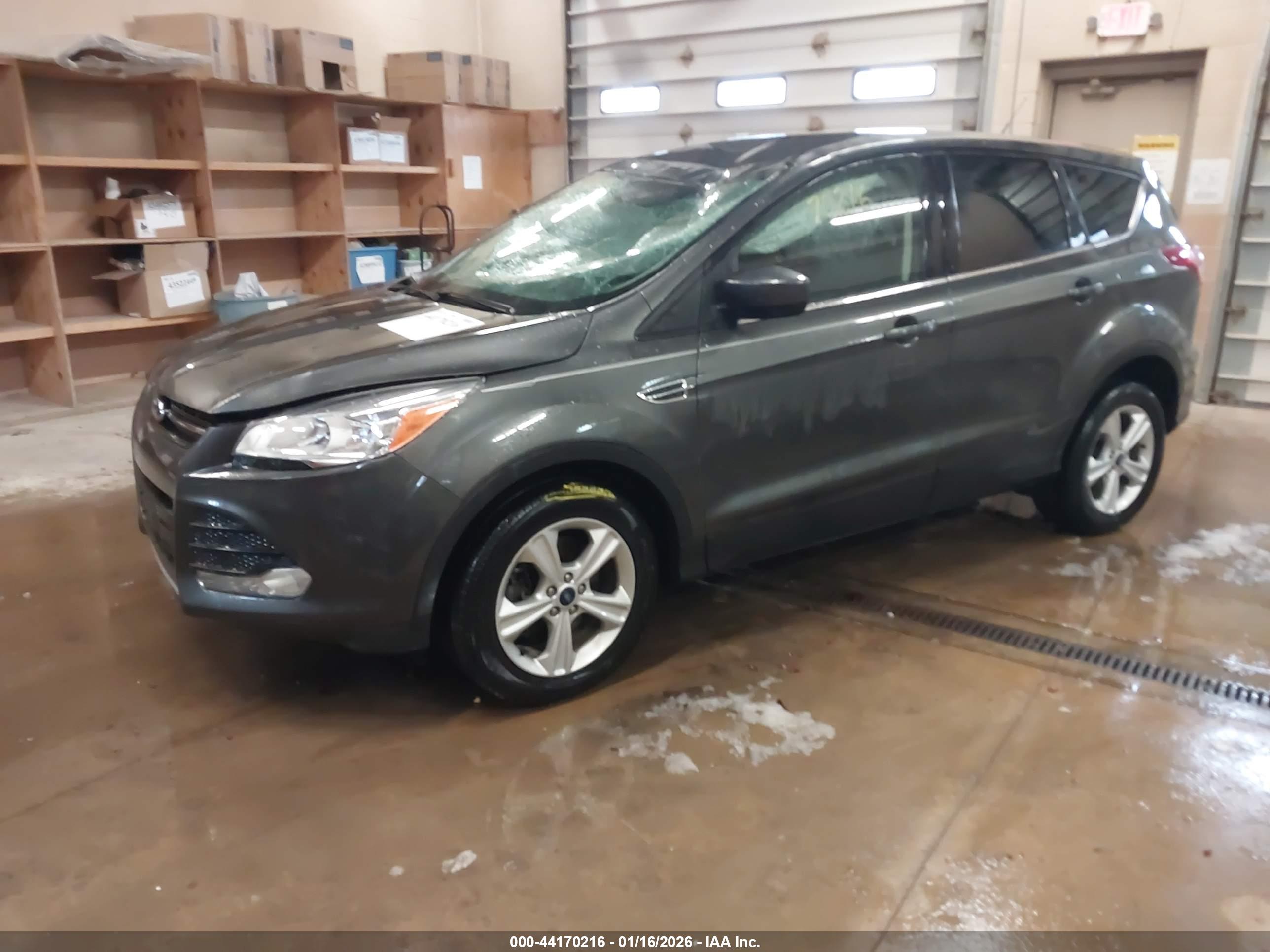 FORD ESCAPE image 2
