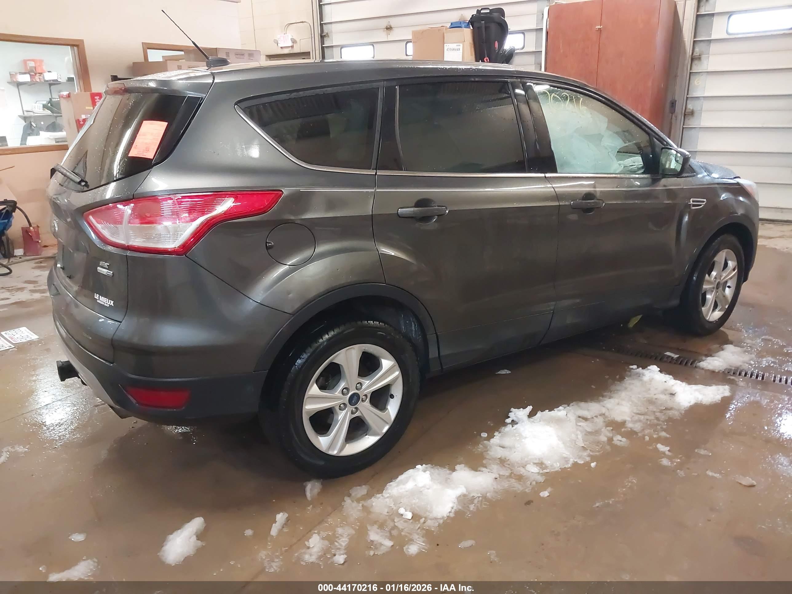 FORD ESCAPE image 4