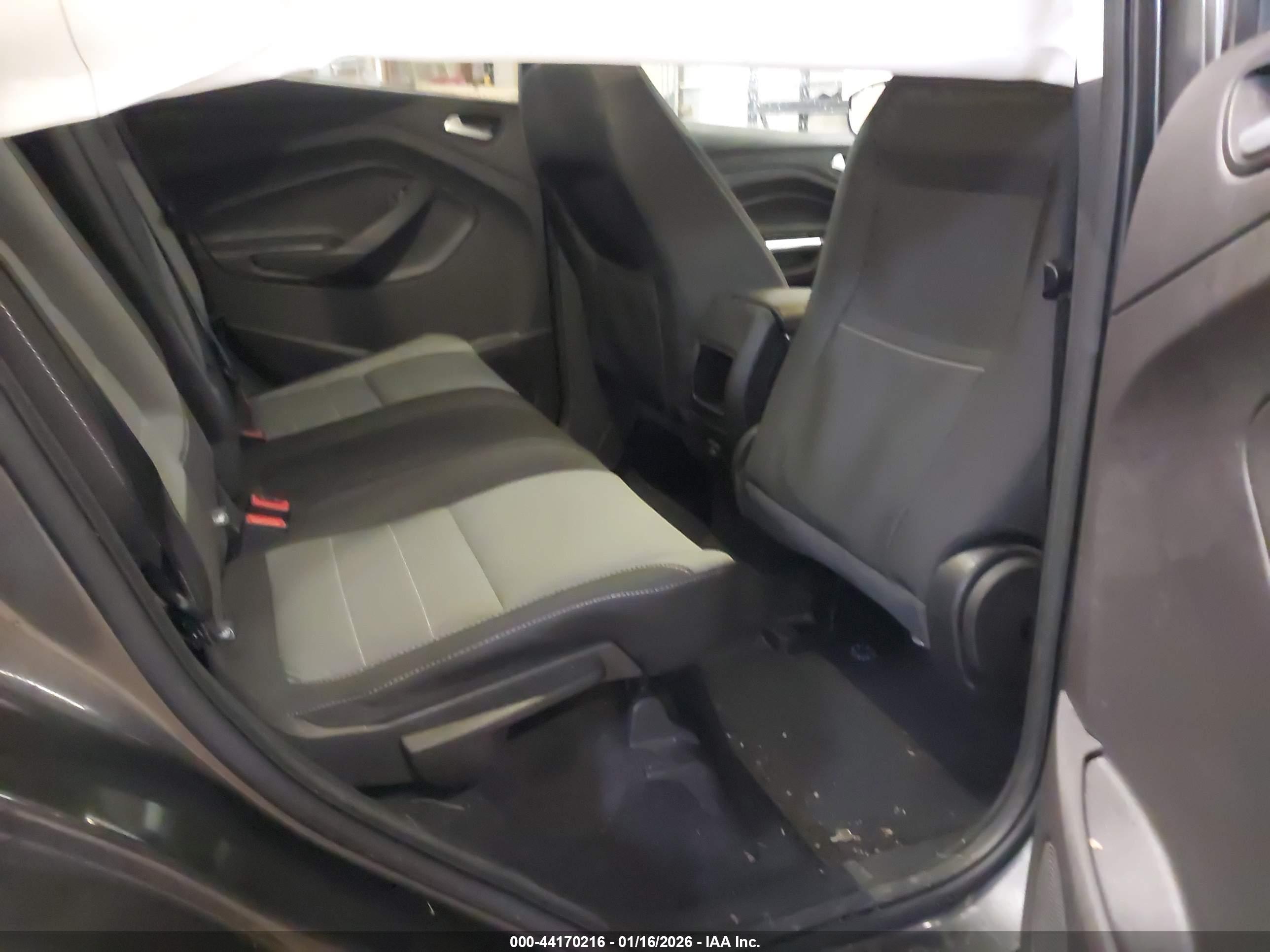 FORD ESCAPE image 8