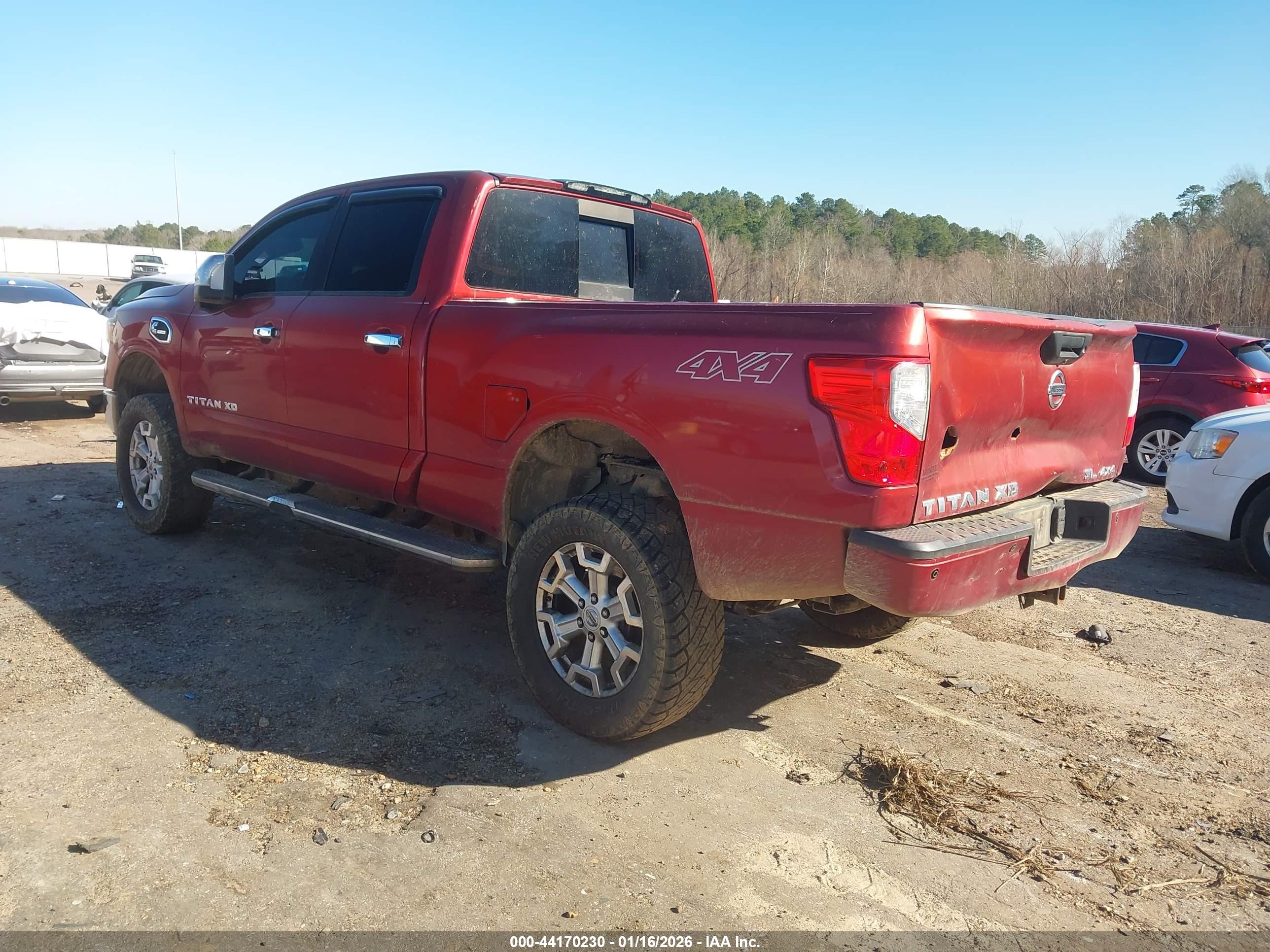 NISSAN TITAN image 3
