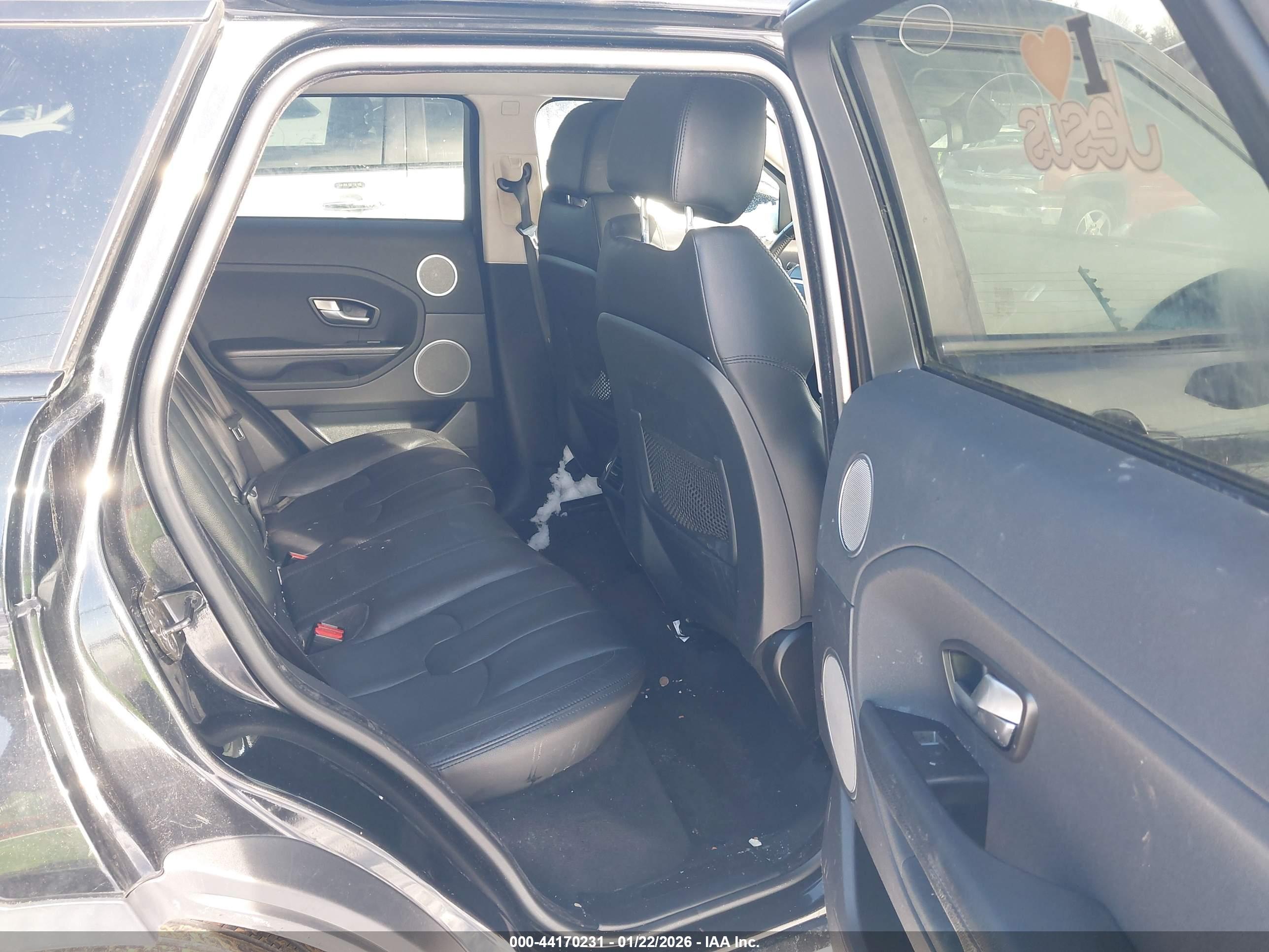 LAND ROVER image 8