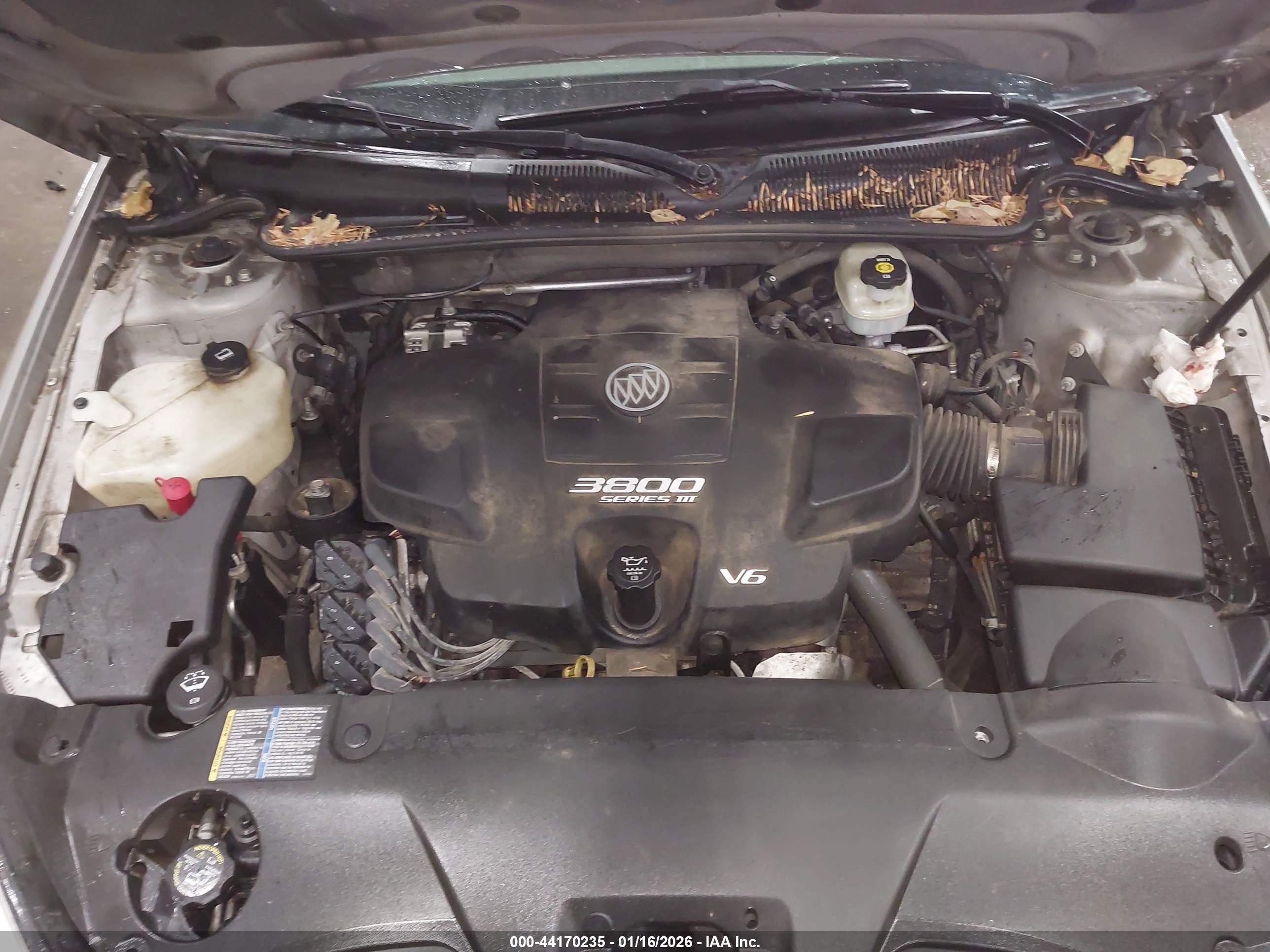 BUICK LUCERNE image 10