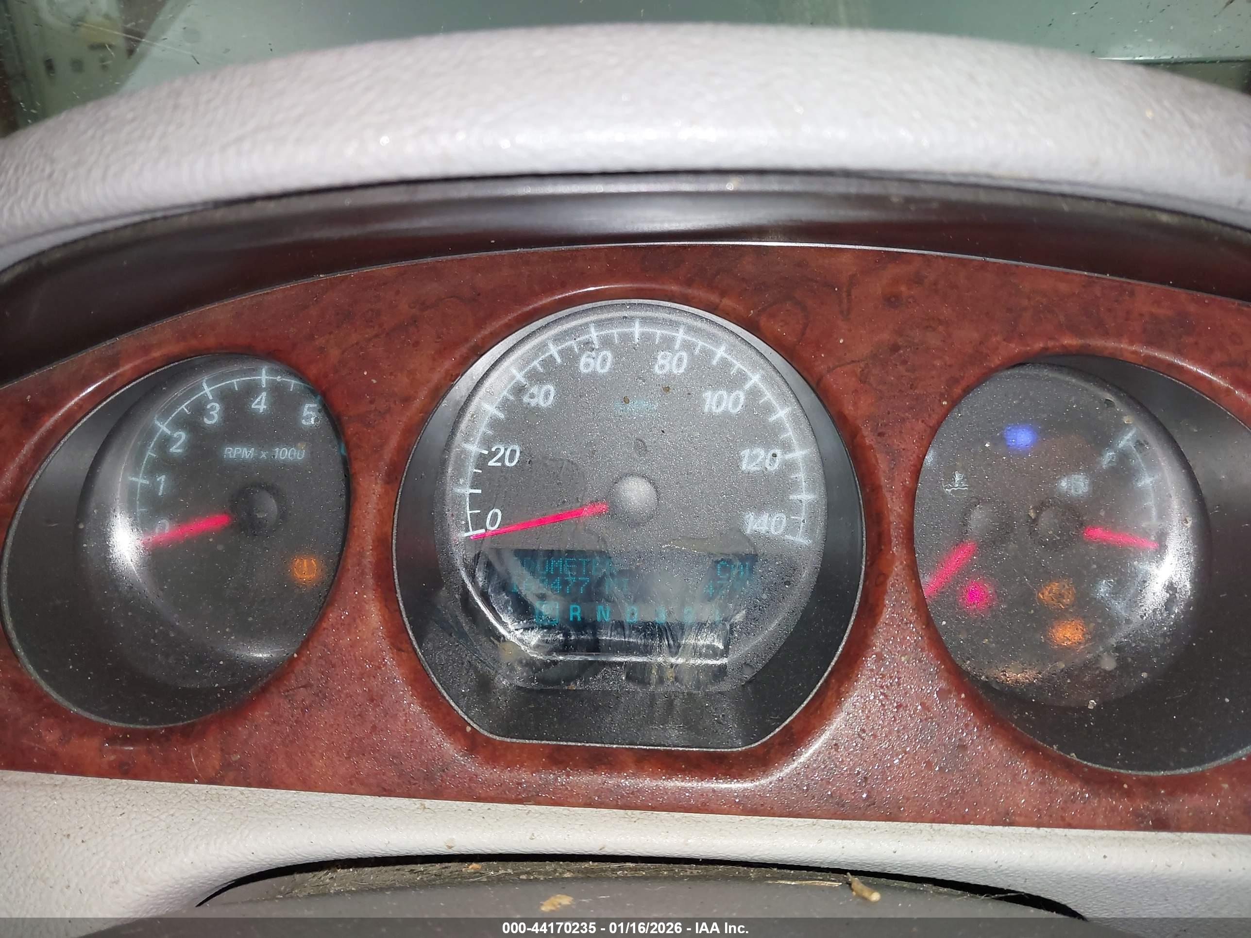 BUICK LUCERNE image 7