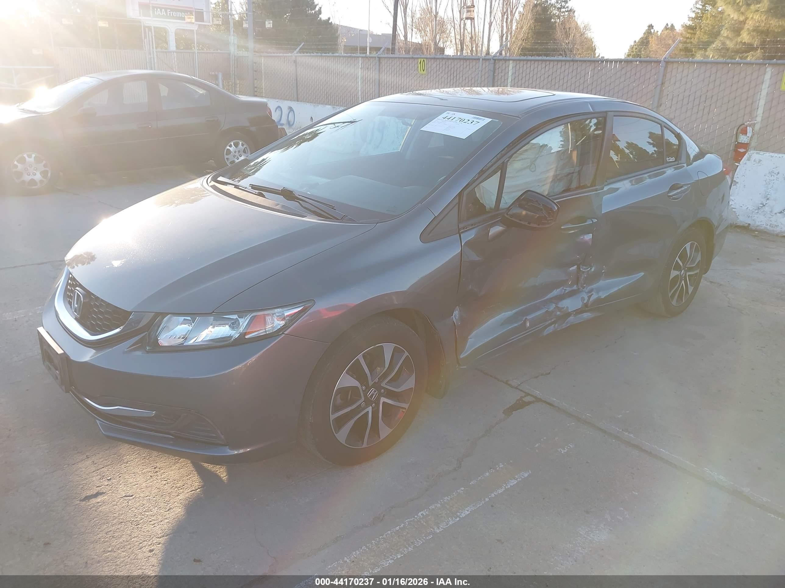HONDA CIVIC image 4