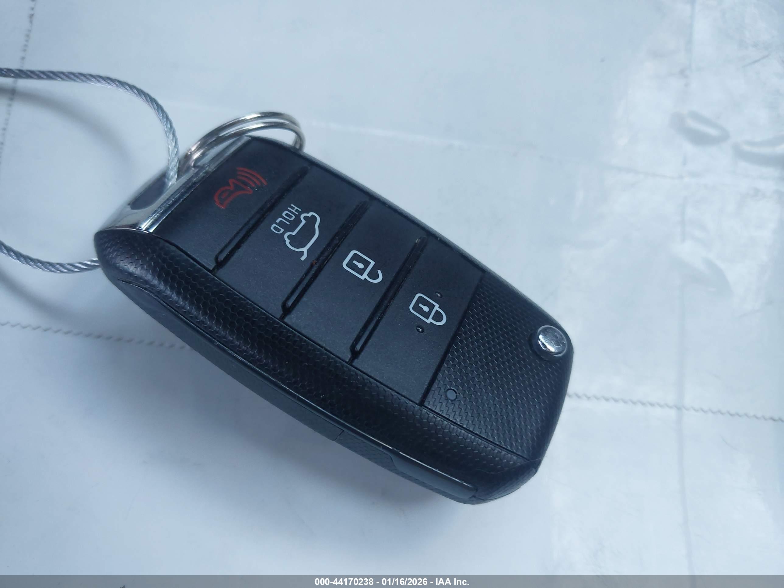 KIA SPORTAGE image 11