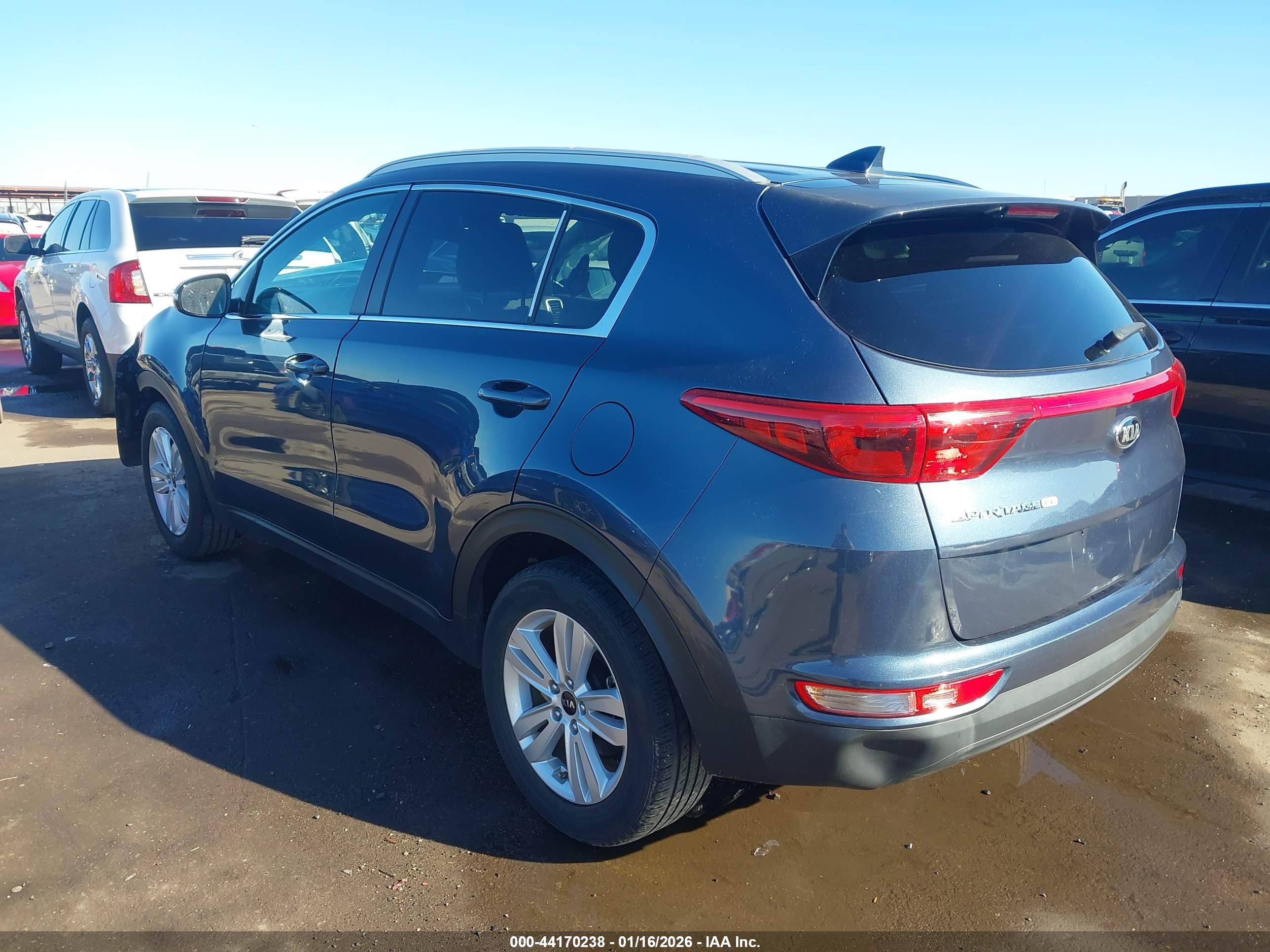 KIA SPORTAGE image 3