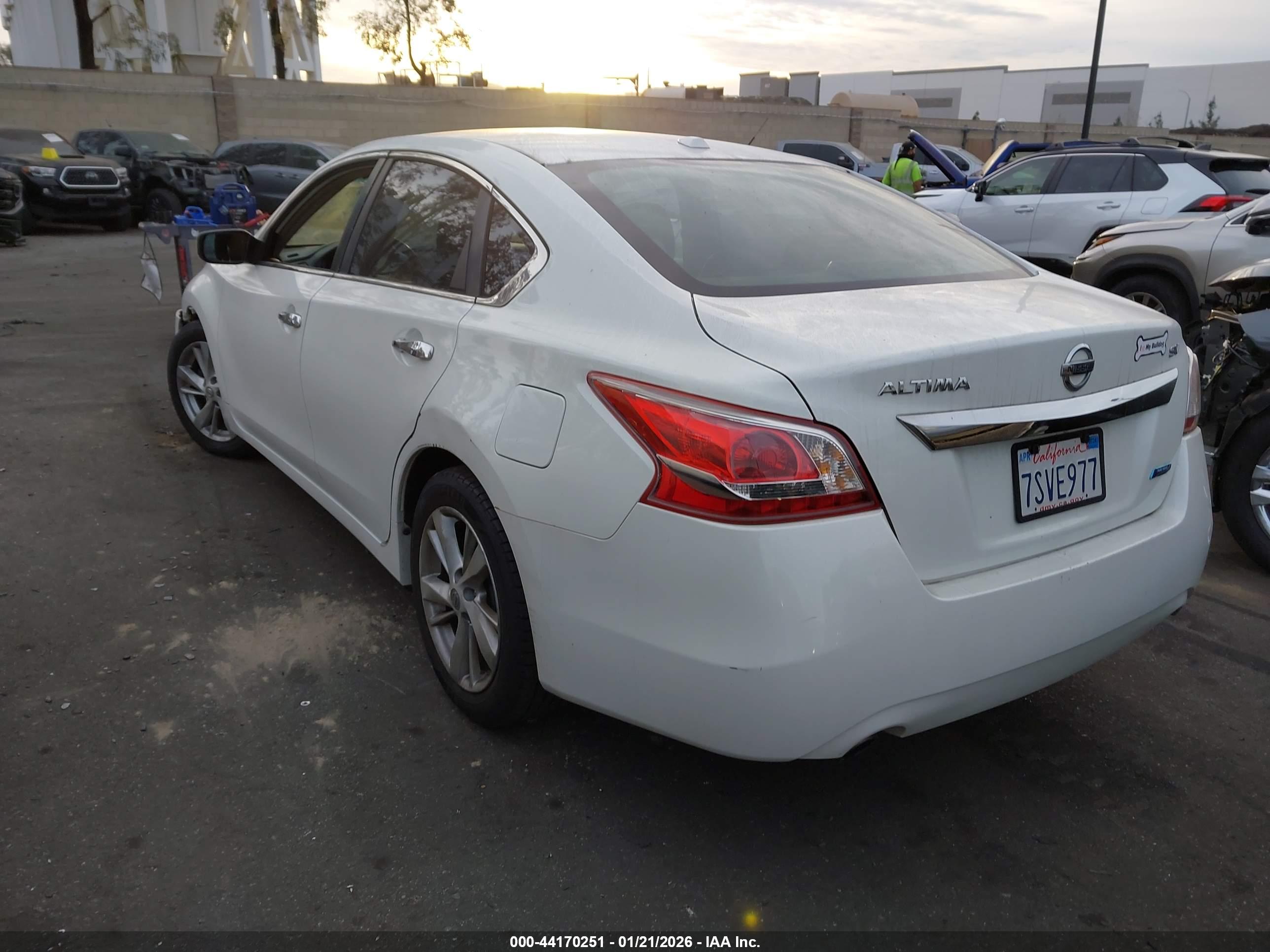 NISSAN ALTIMA image 3