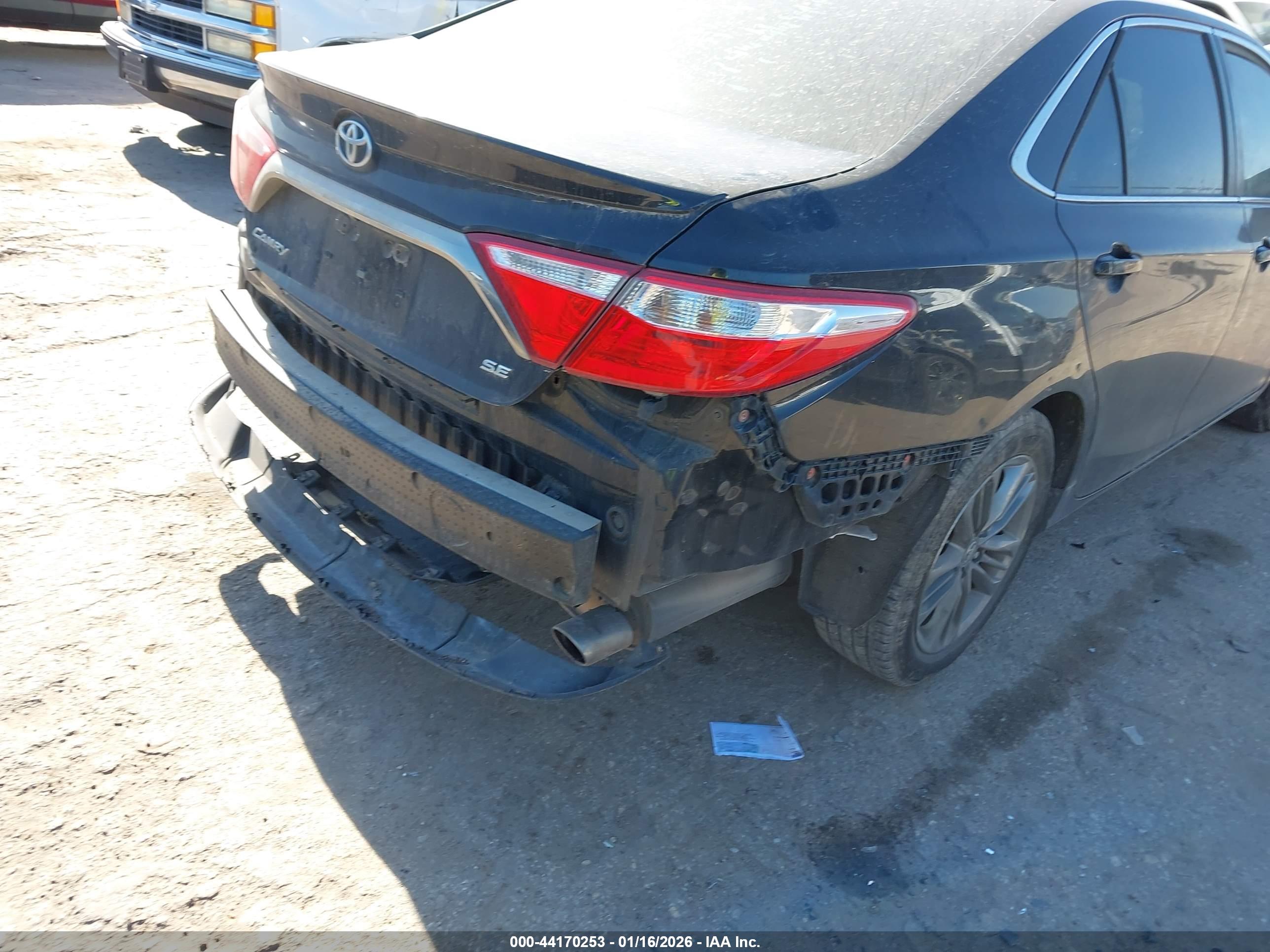 TOYOTA CAMRY image 4