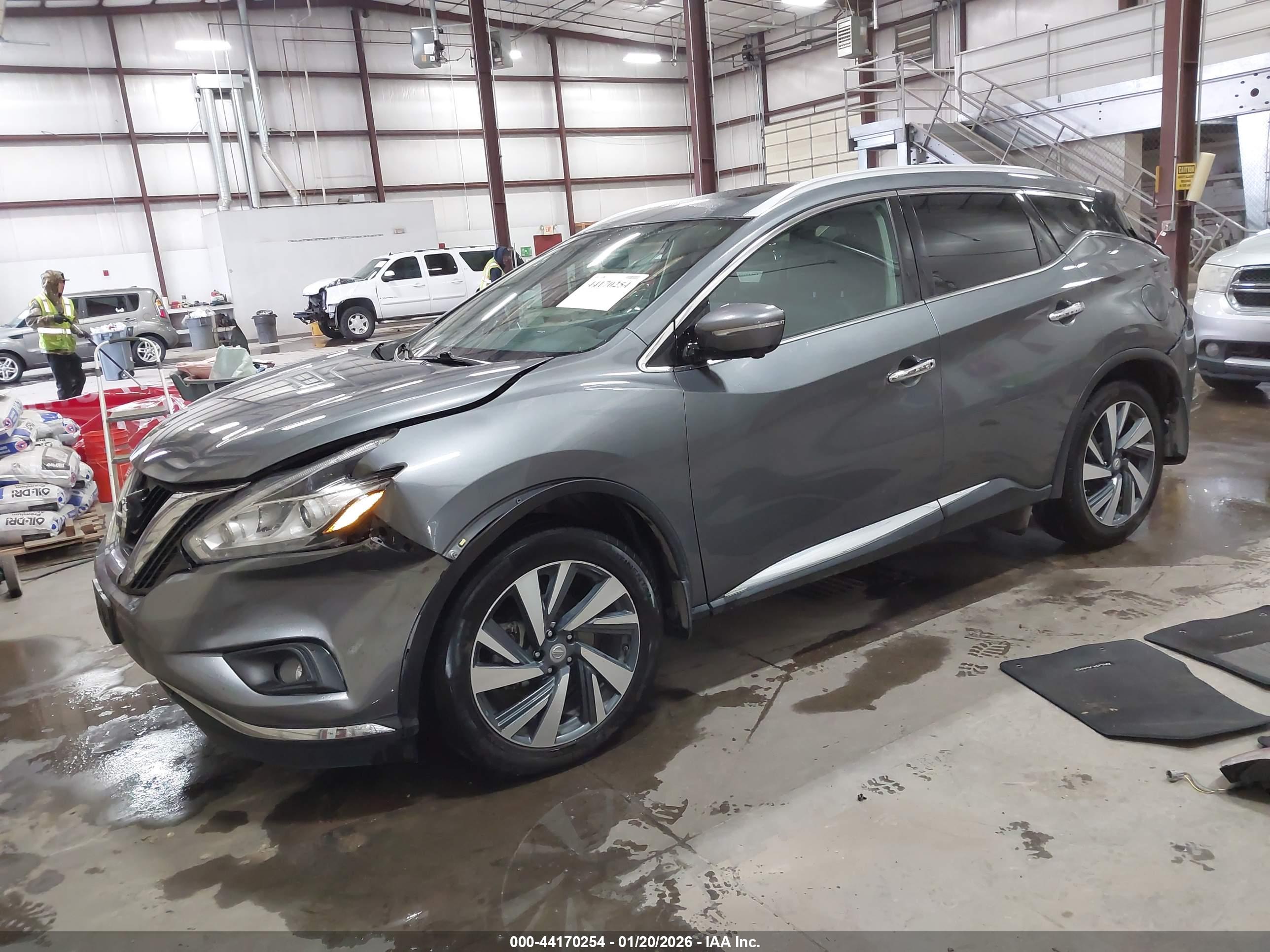 NISSAN MURANO image 2