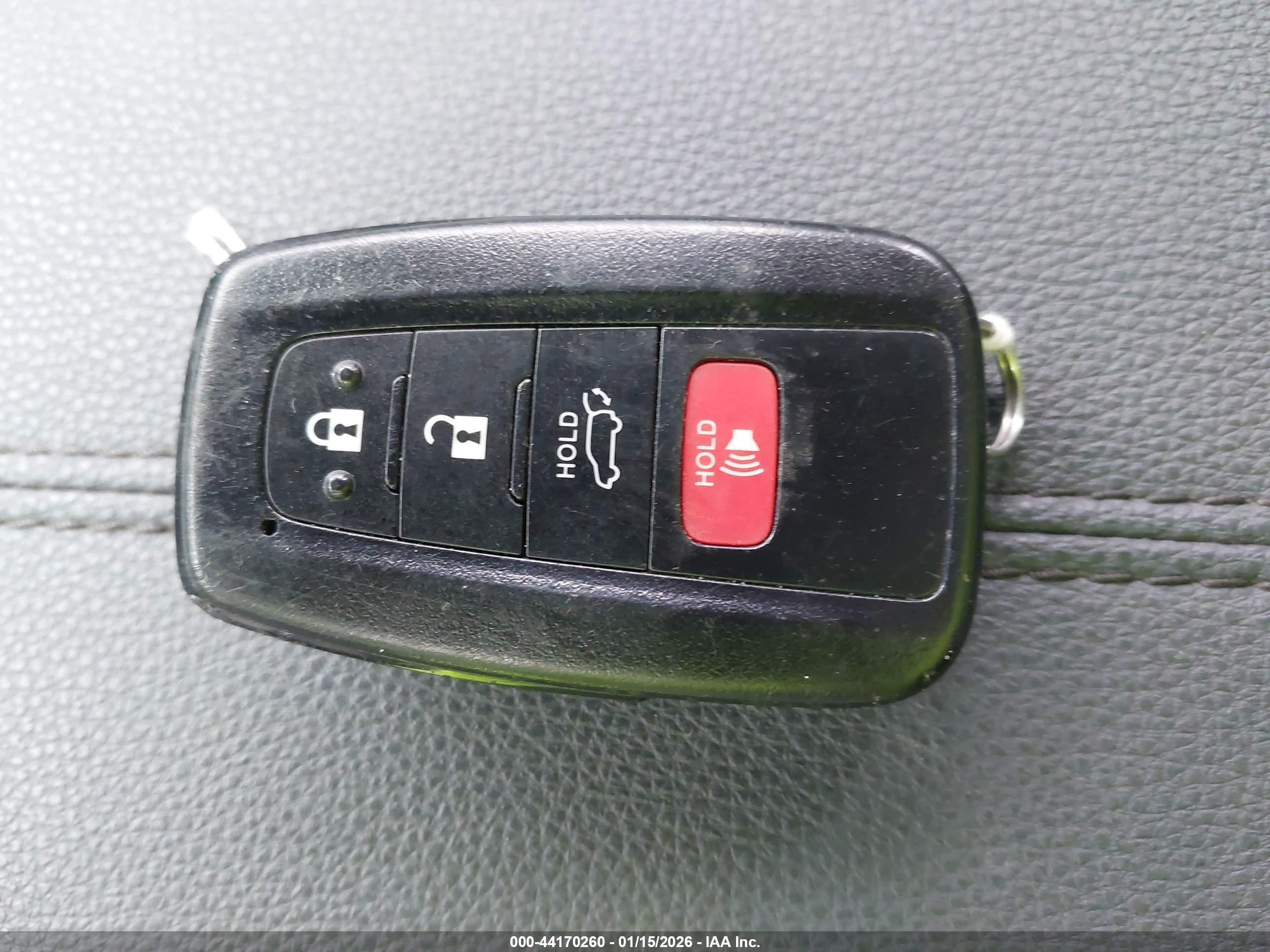 TOYOTA RAV4 image 11