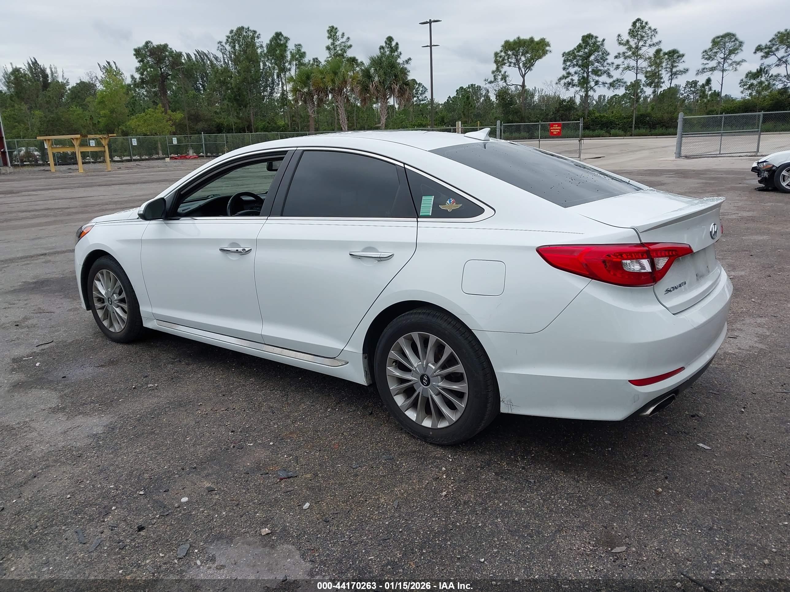 HYUNDAI SONATA image 3