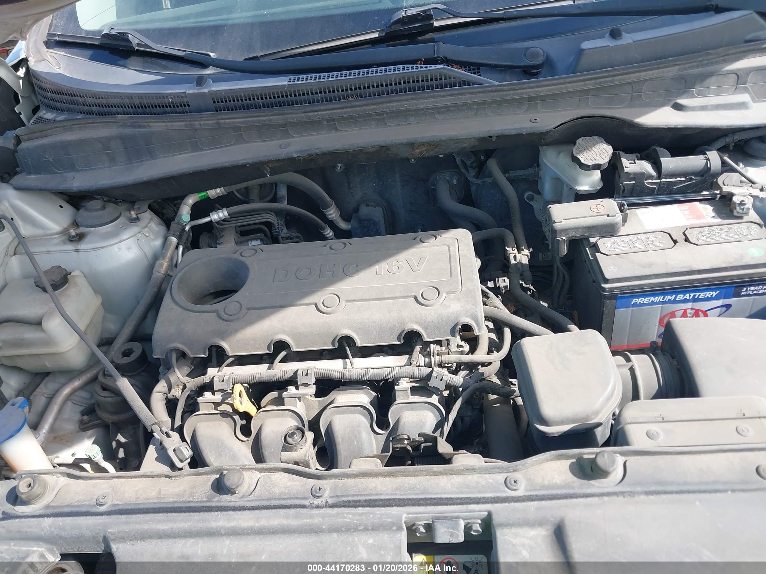 HYUNDAI TUCSON image 10