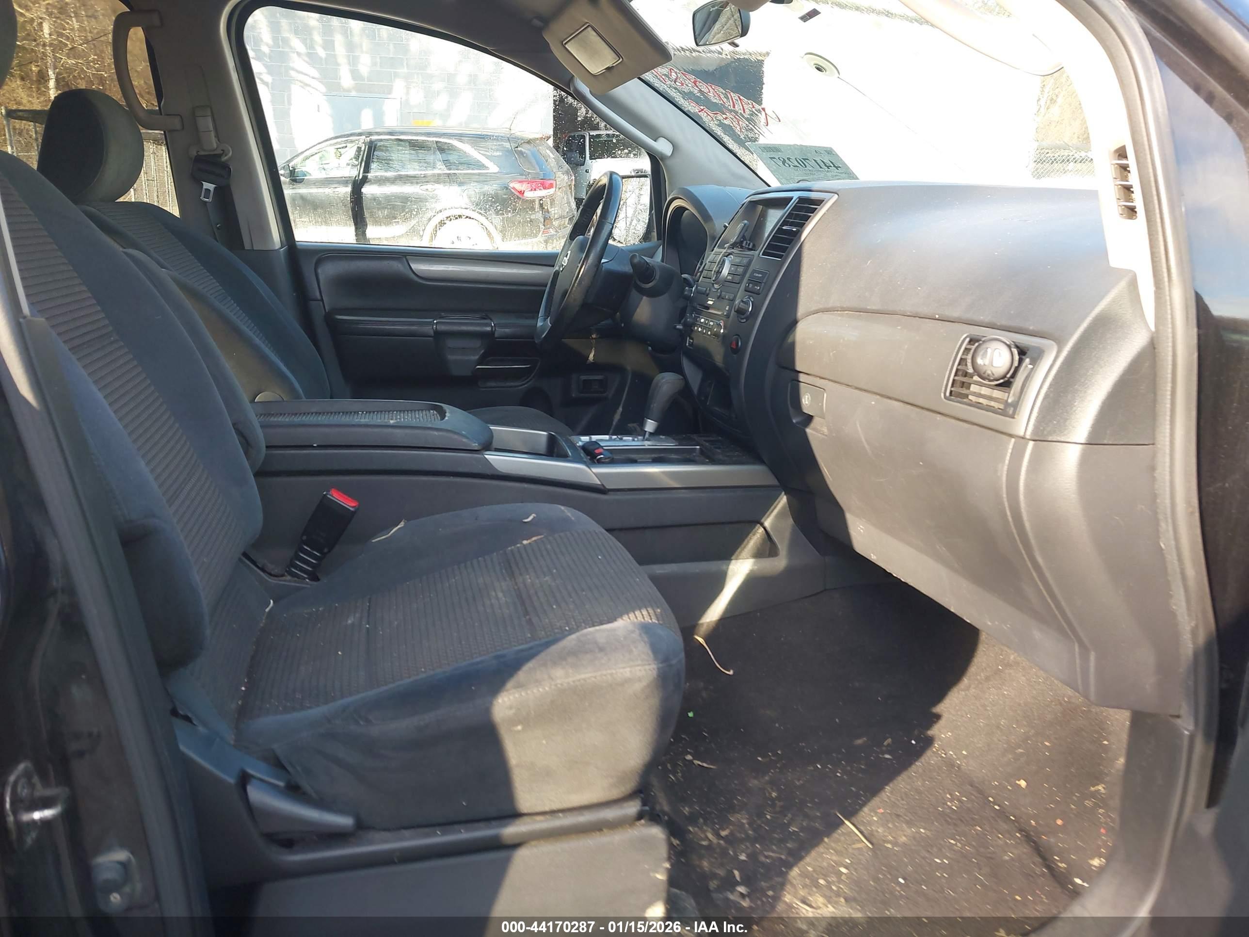 NISSAN ARMADA image 5