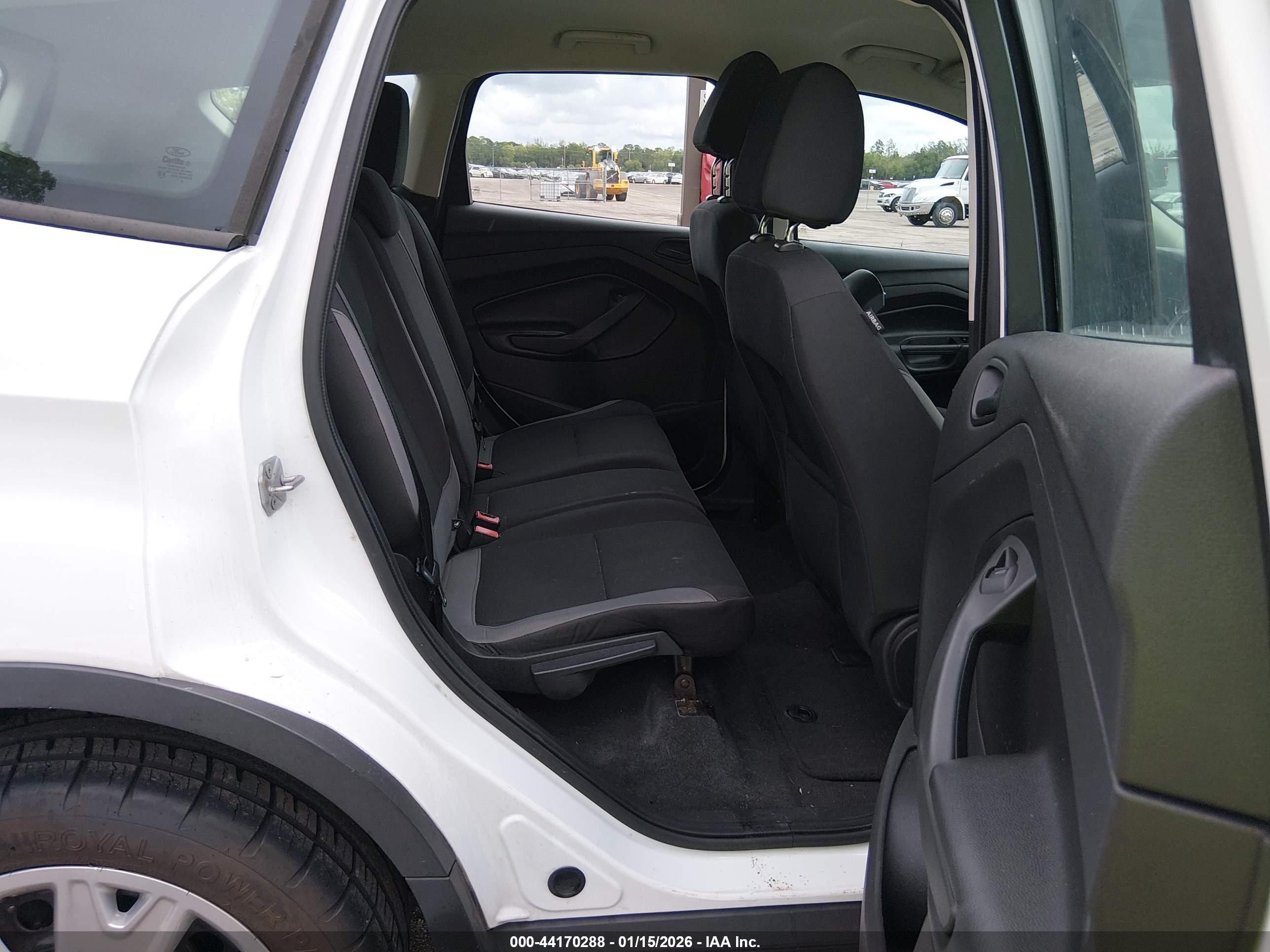 FORD ESCAPE image 8
