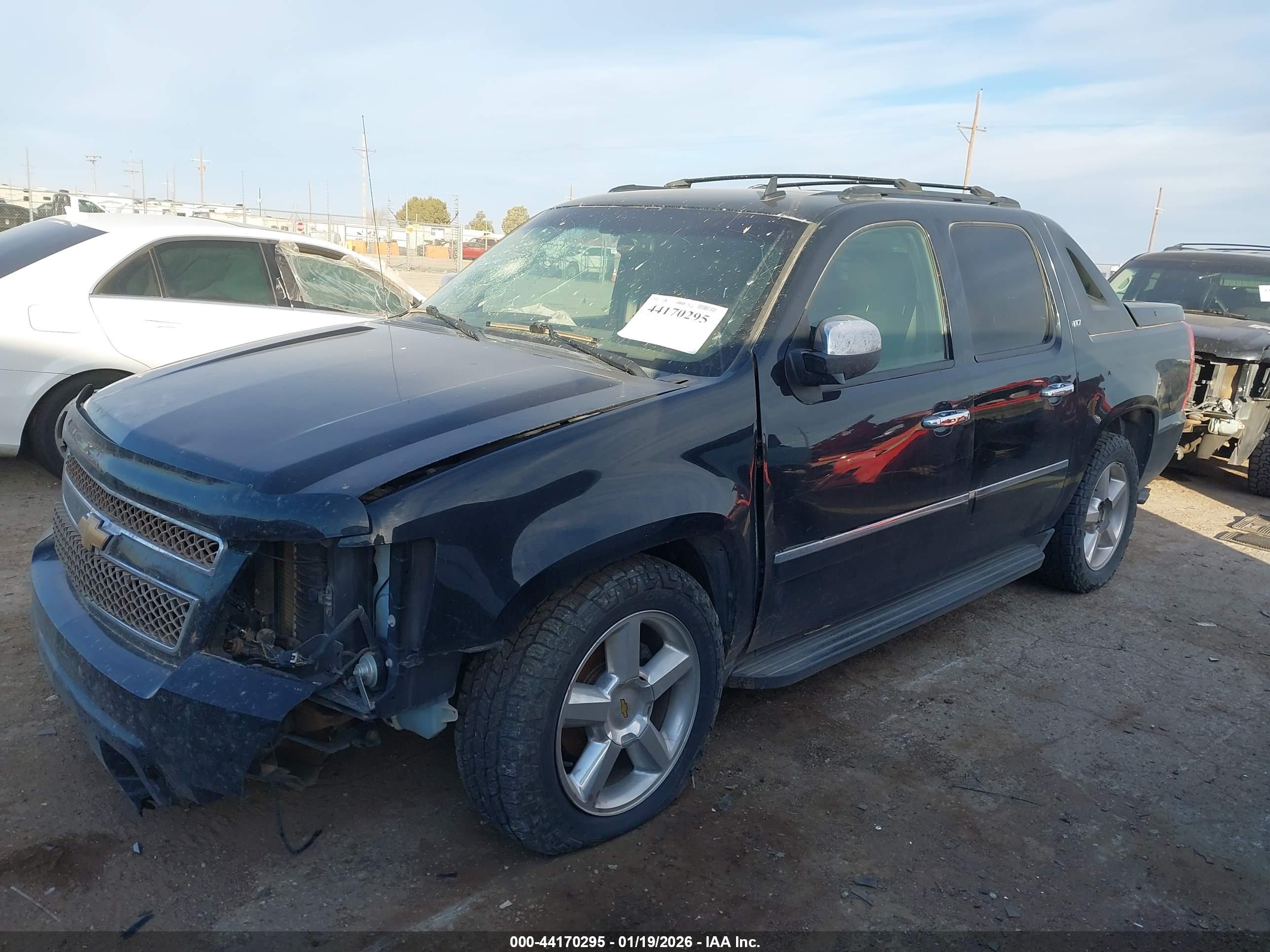 CHEVROLET AVALANCHE image 2