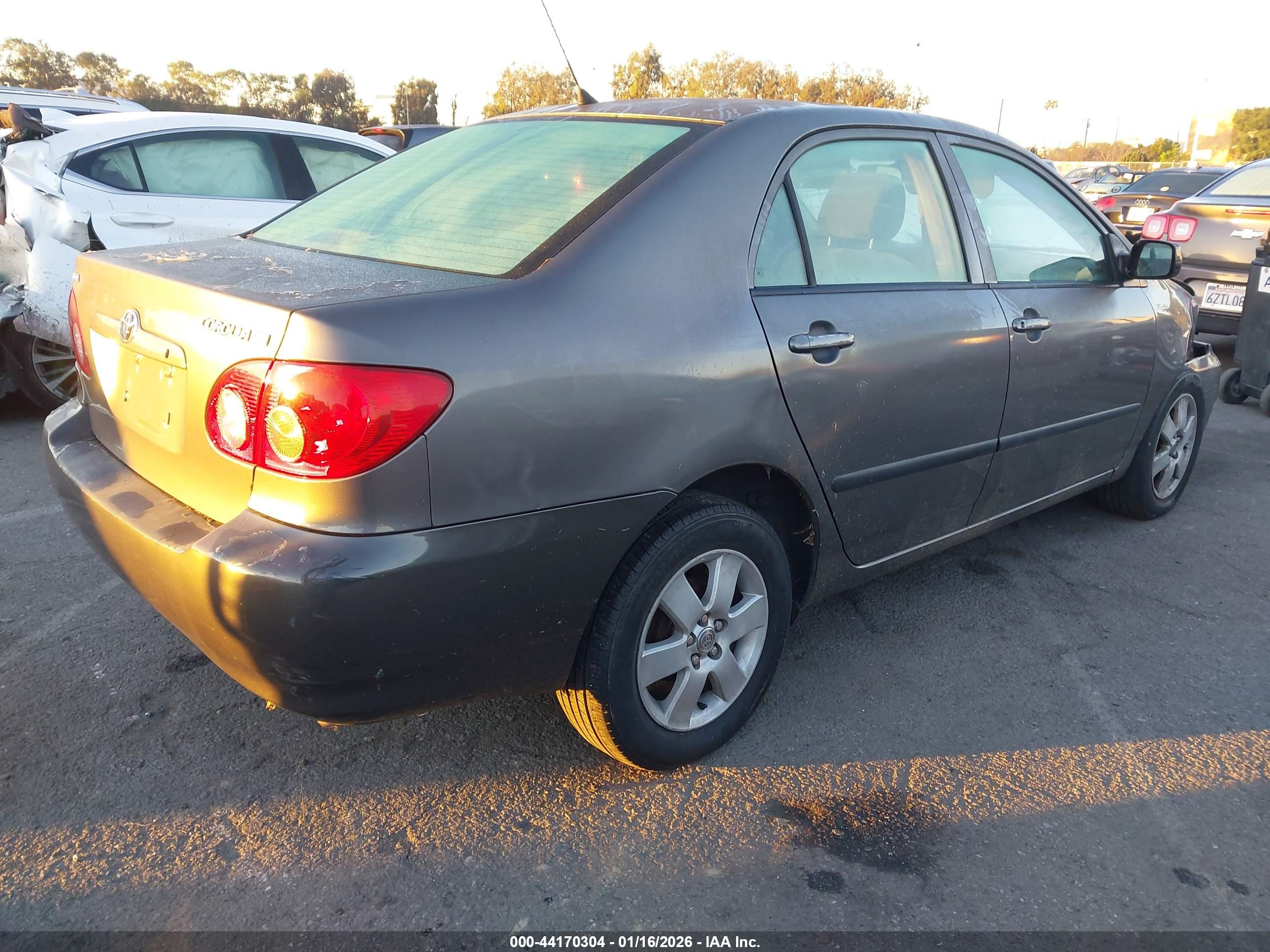 TOYOTA COROLLA image 4