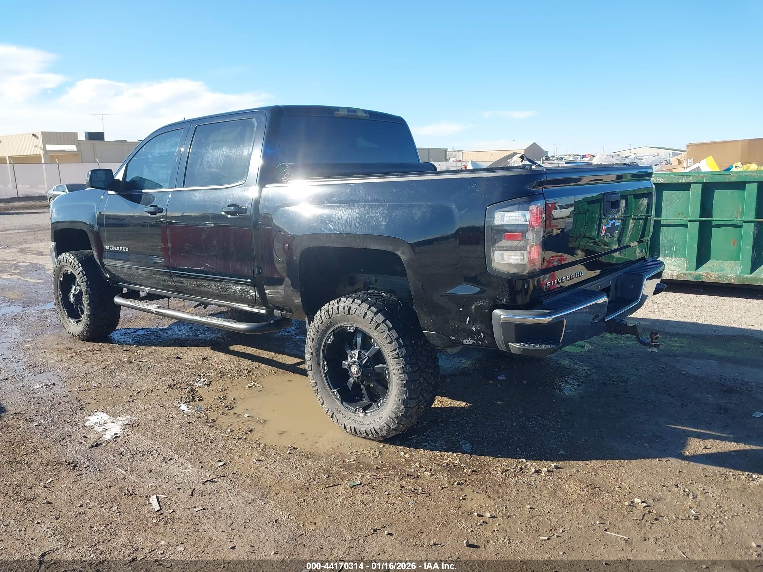 CHEVROLET SILVERADO image 3