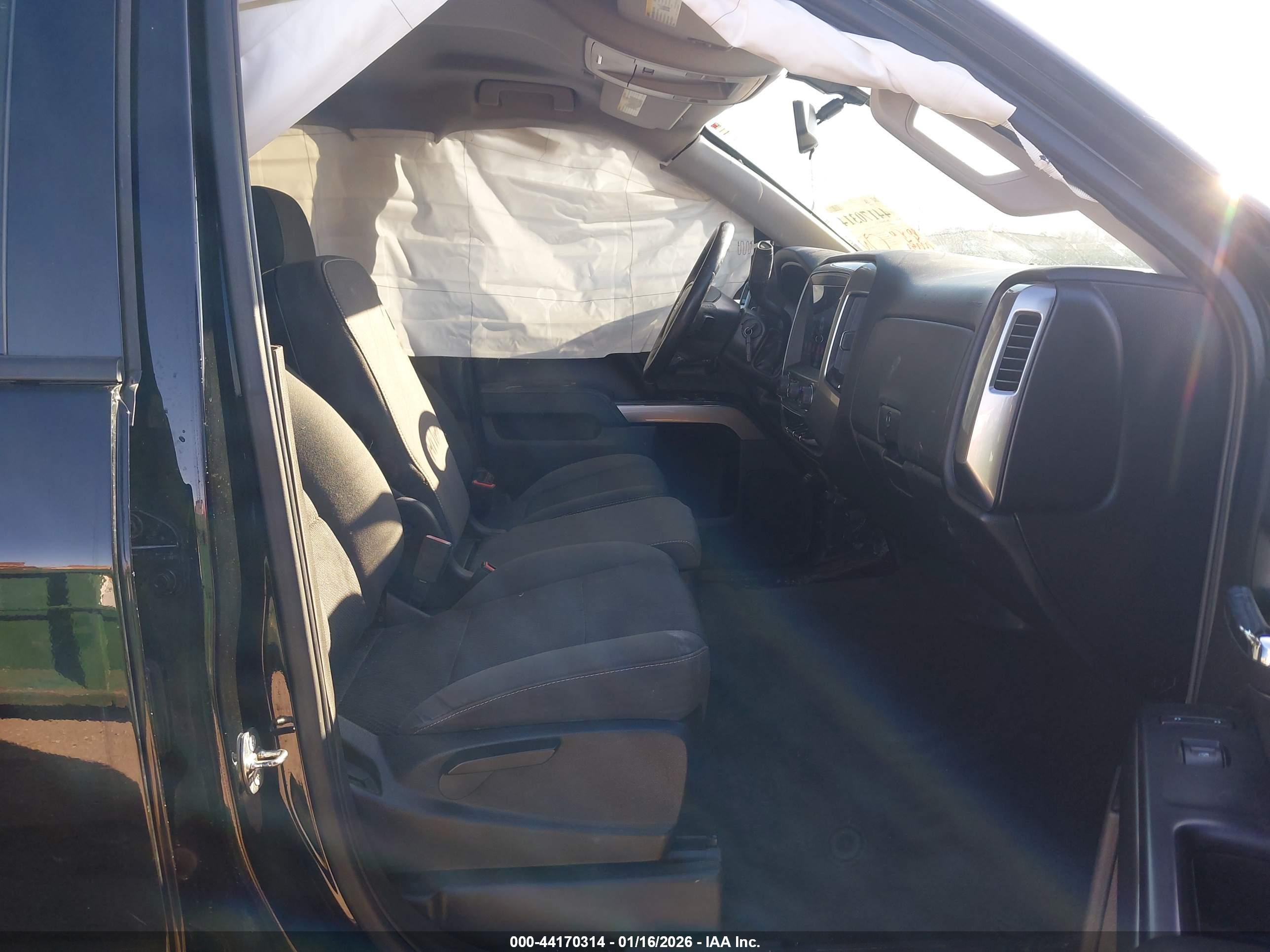 CHEVROLET SILVERADO image 5
