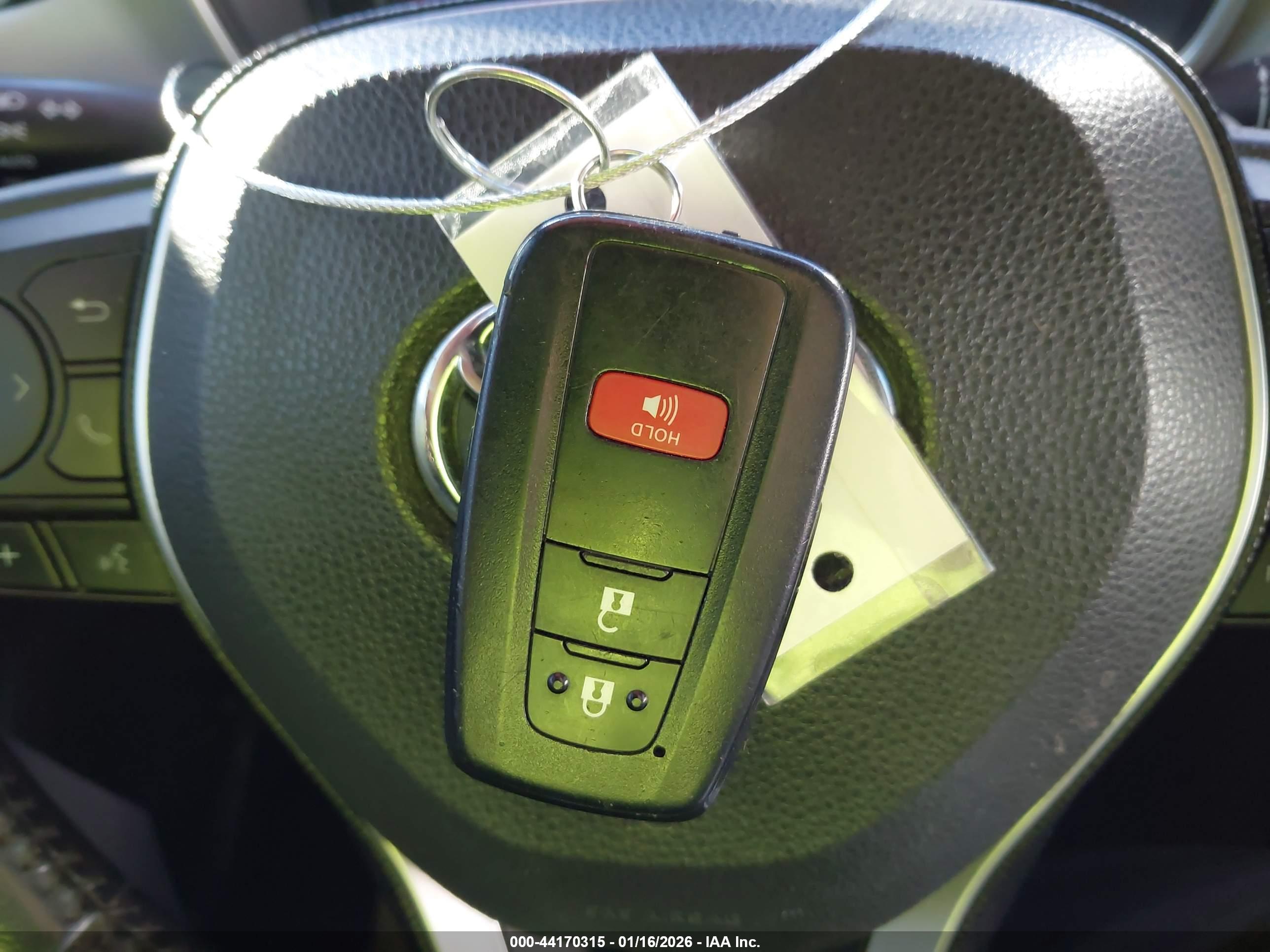 TOYOTA COROLLA image 11