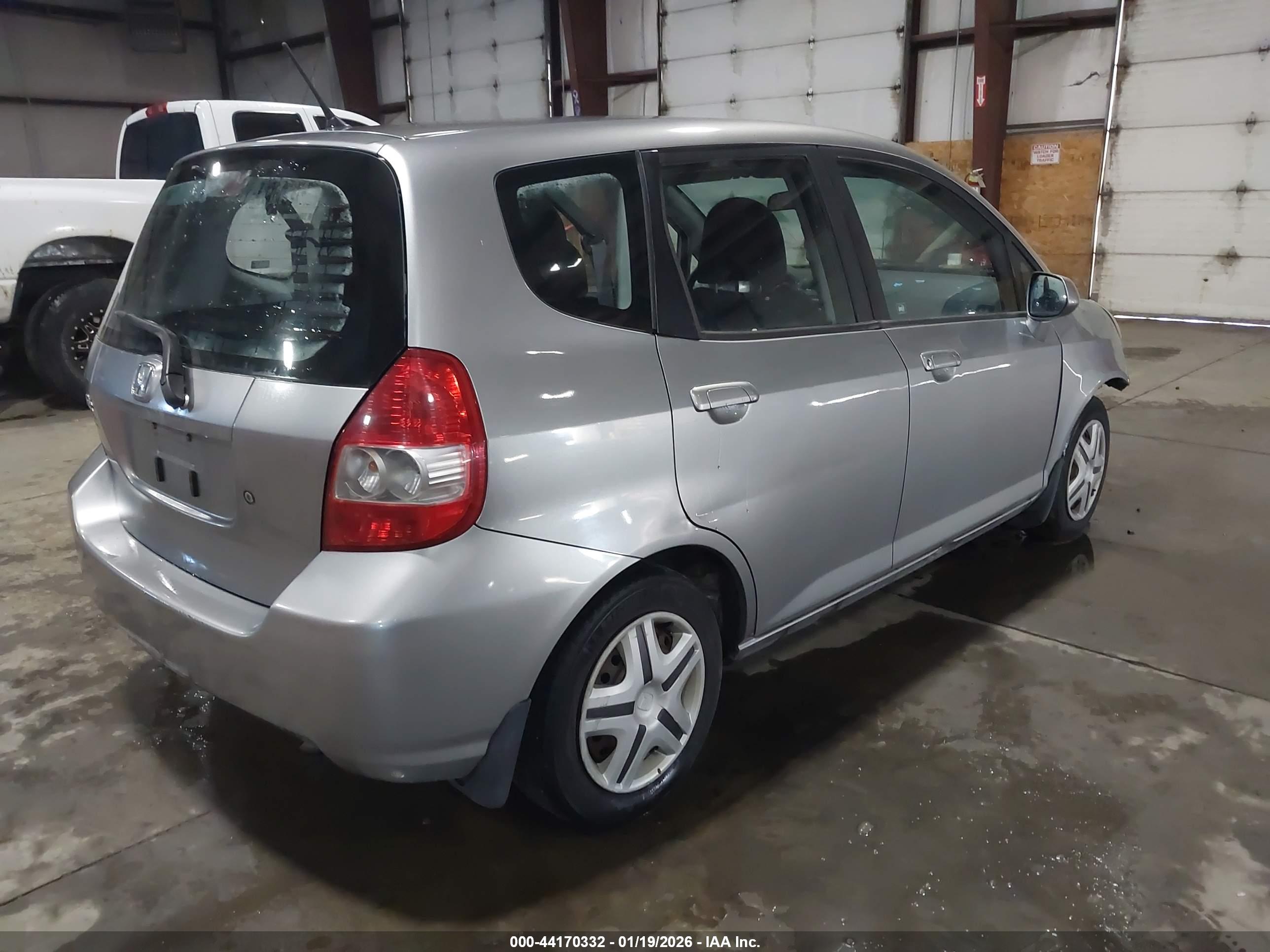 HONDA FIT image 4