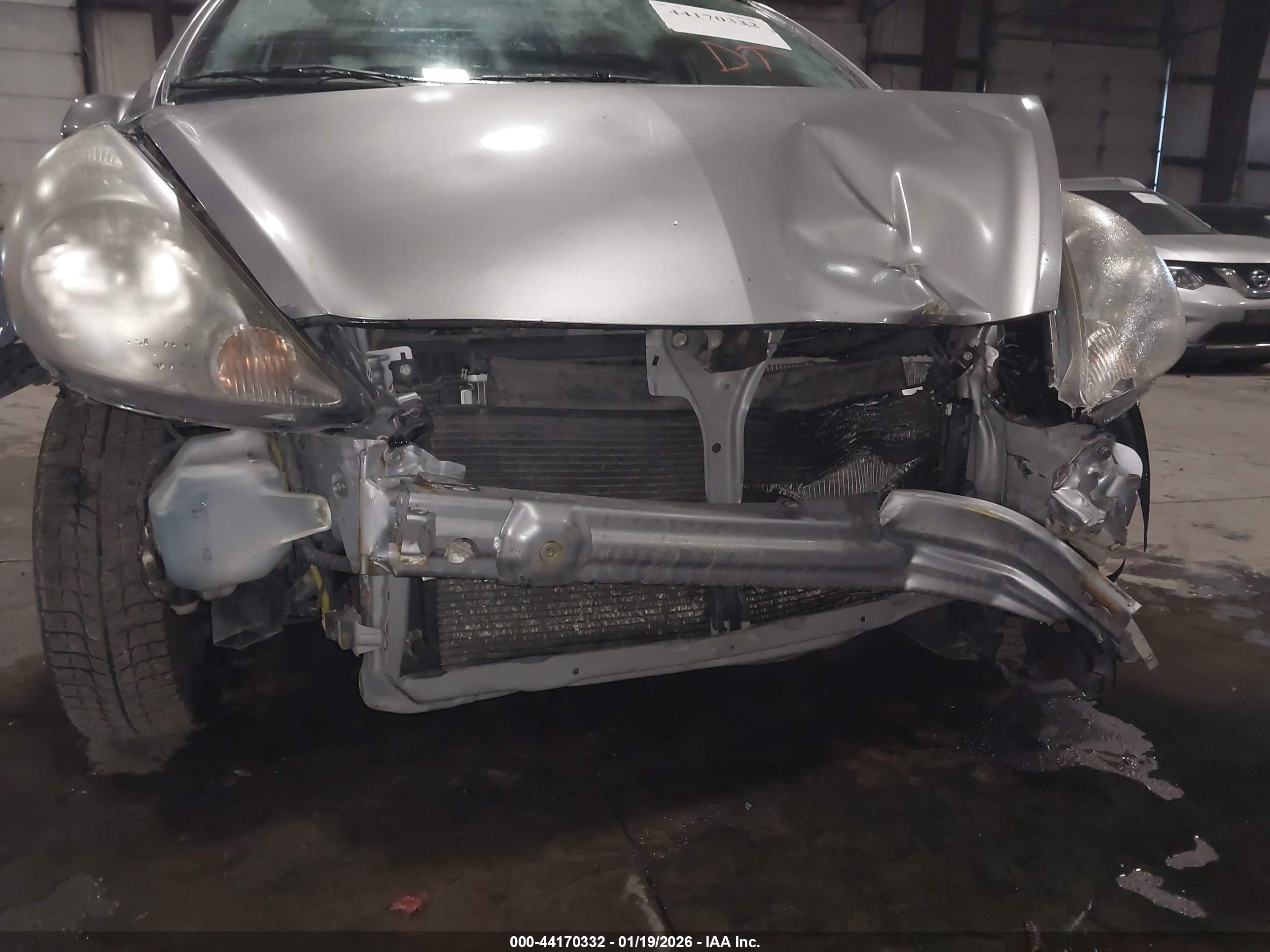 HONDA FIT image 6