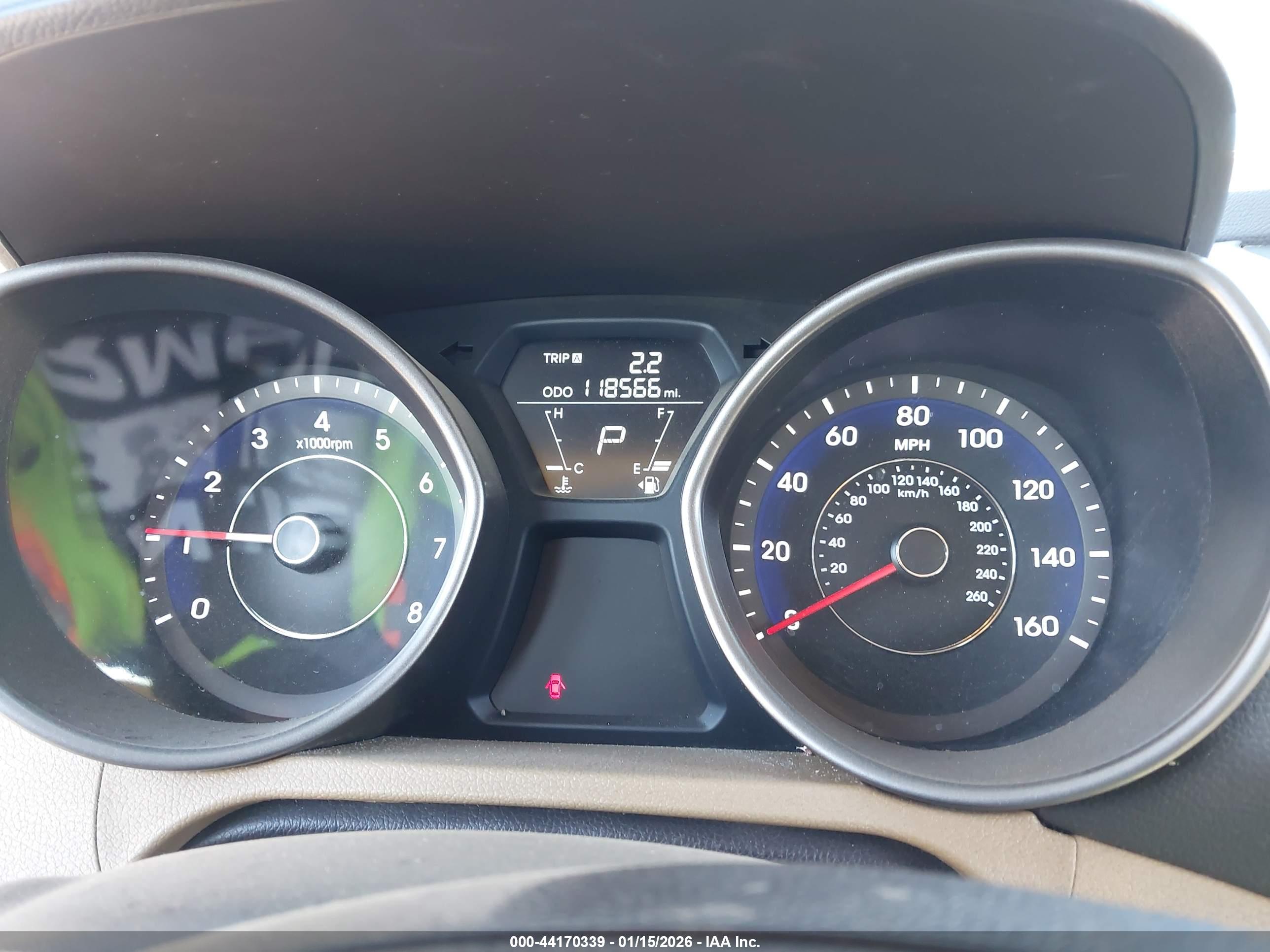 HYUNDAI ELANTRA image 7