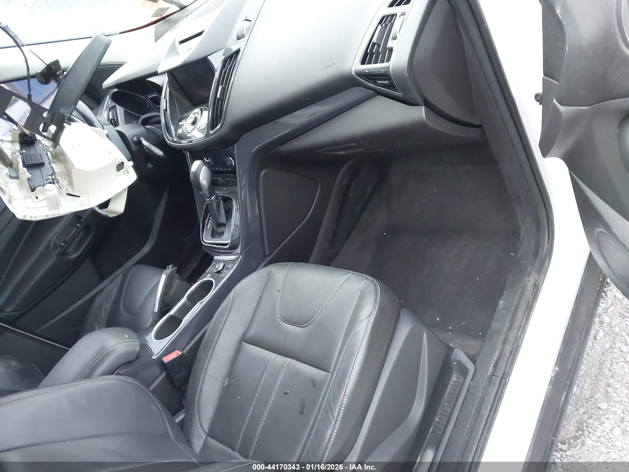 FORD ESCAPE image 5
