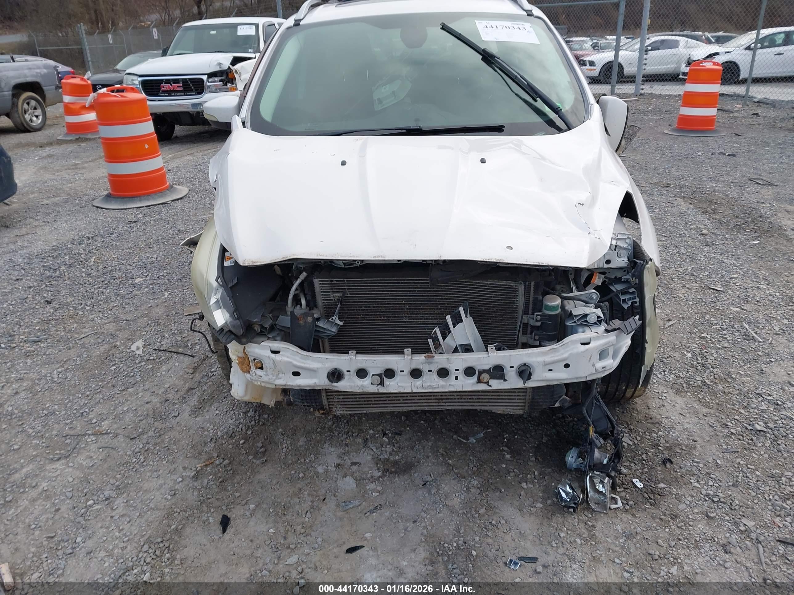 FORD ESCAPE image 6